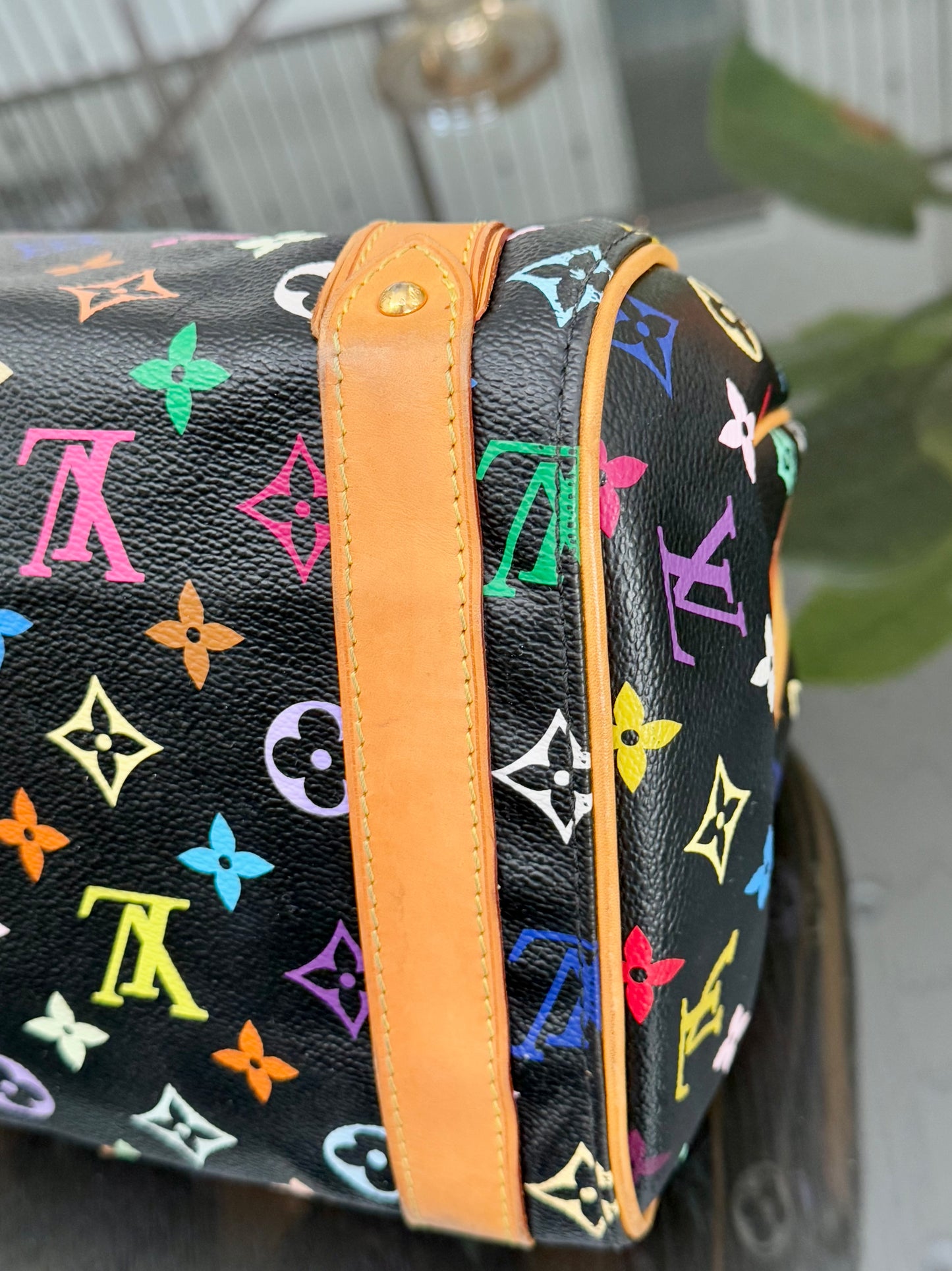 Multicolor Priscilla with Dustbag 📅 Year: 2007