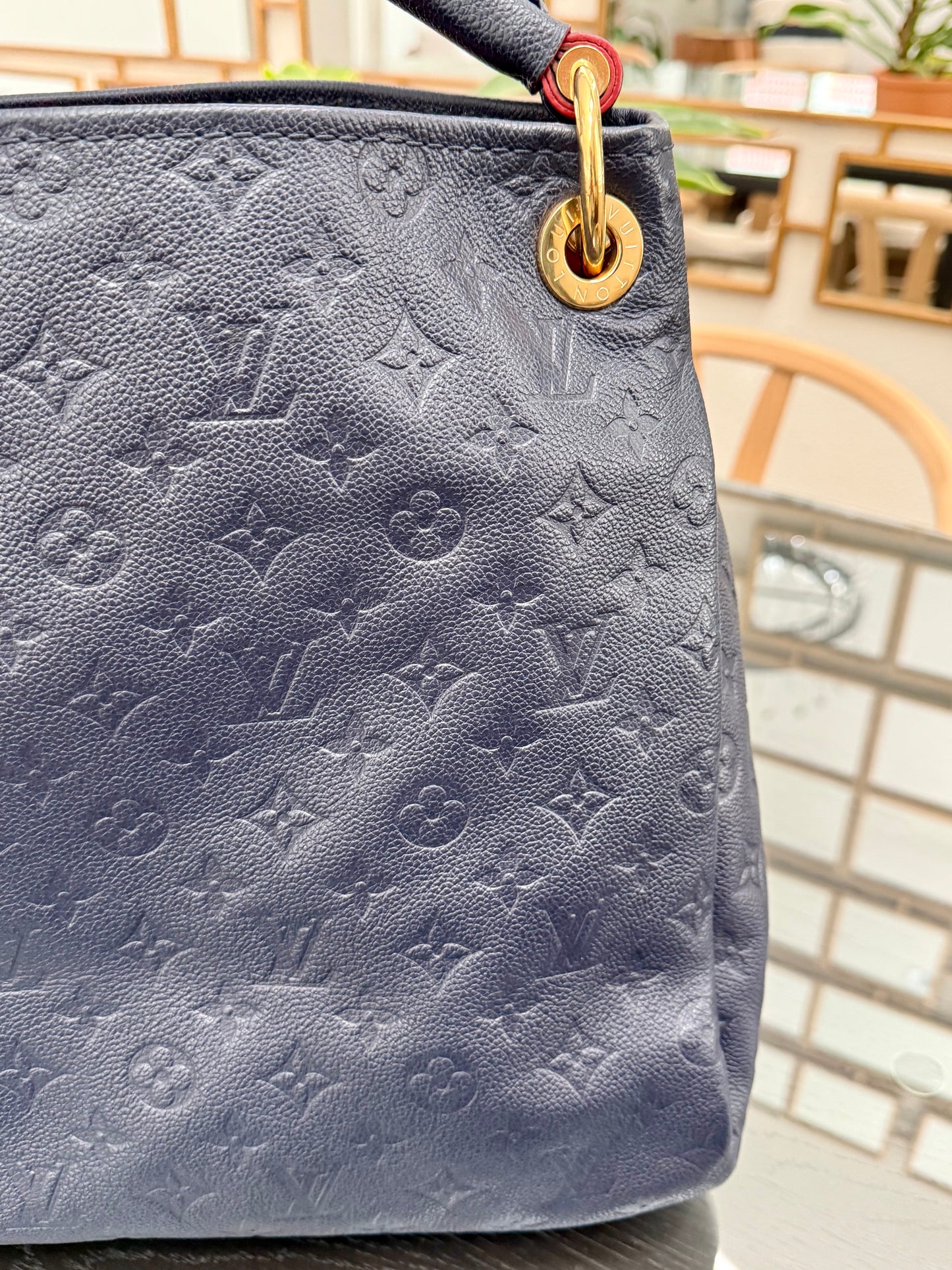 Artsy MM Empriente in Navy Blue with Dustbag- 📅 Year: 2020