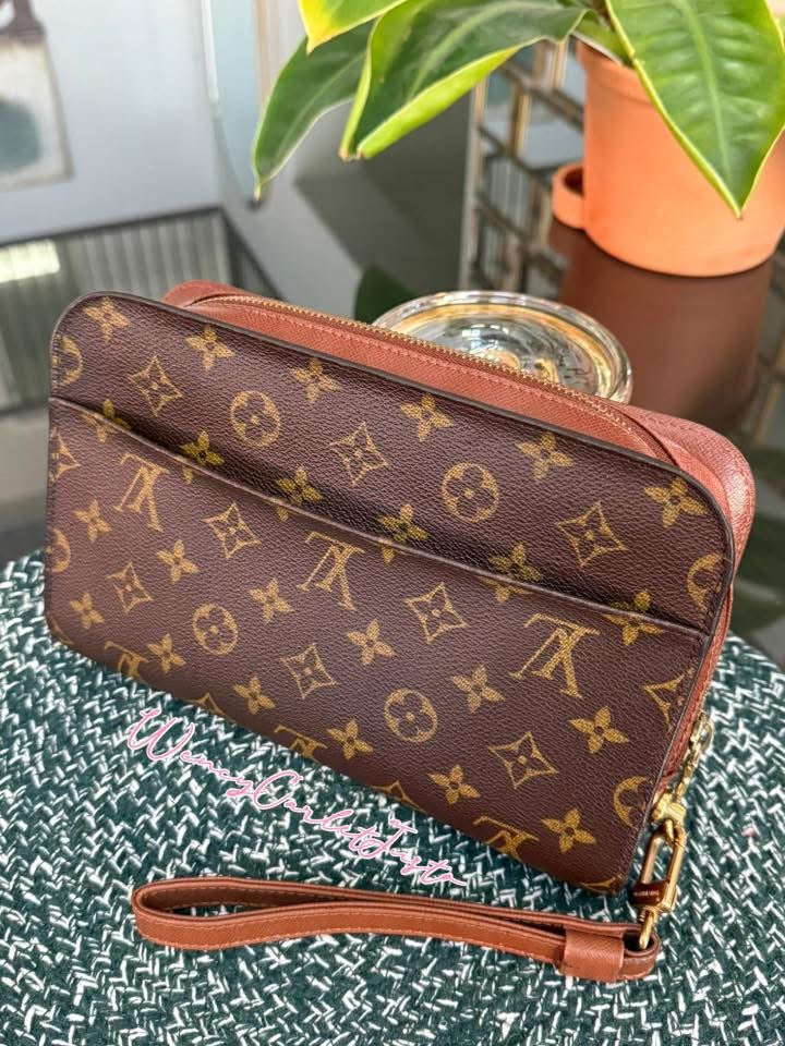 Orsay Clutch 🗓️ Year: 2002