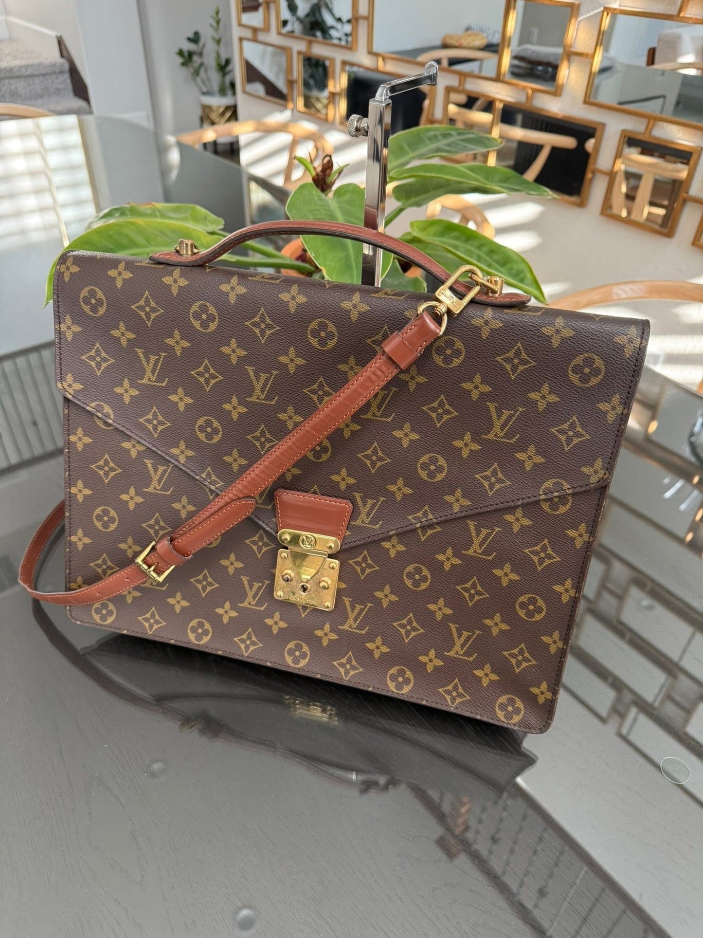 Porte Document / Laptop Vintage Bag with Key 🔑 and Crossbody Strap 🗓️ Year 1990