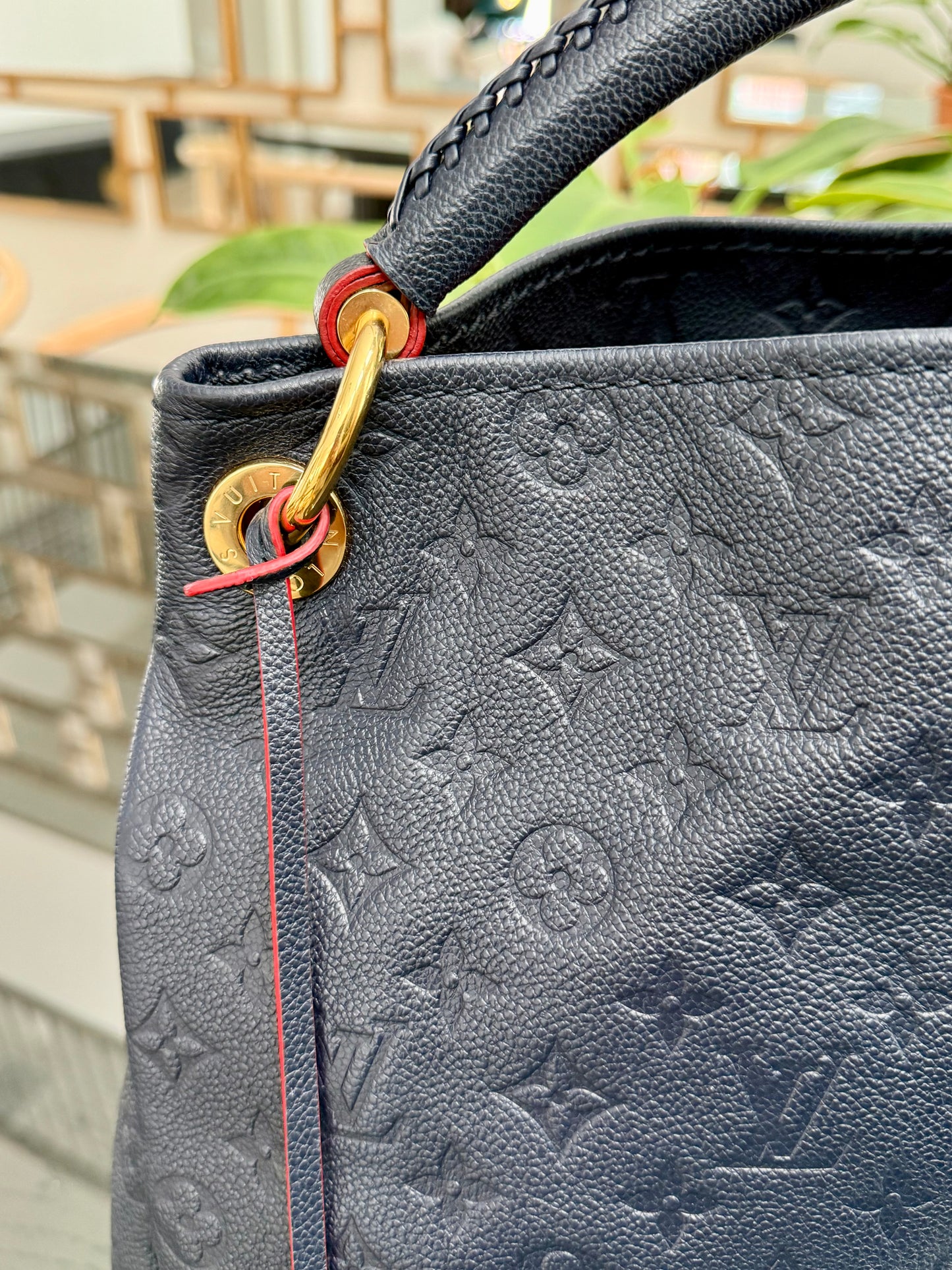Artsy MM Empriente in Navy Blue with Dustbag- 📅 Year: 2020