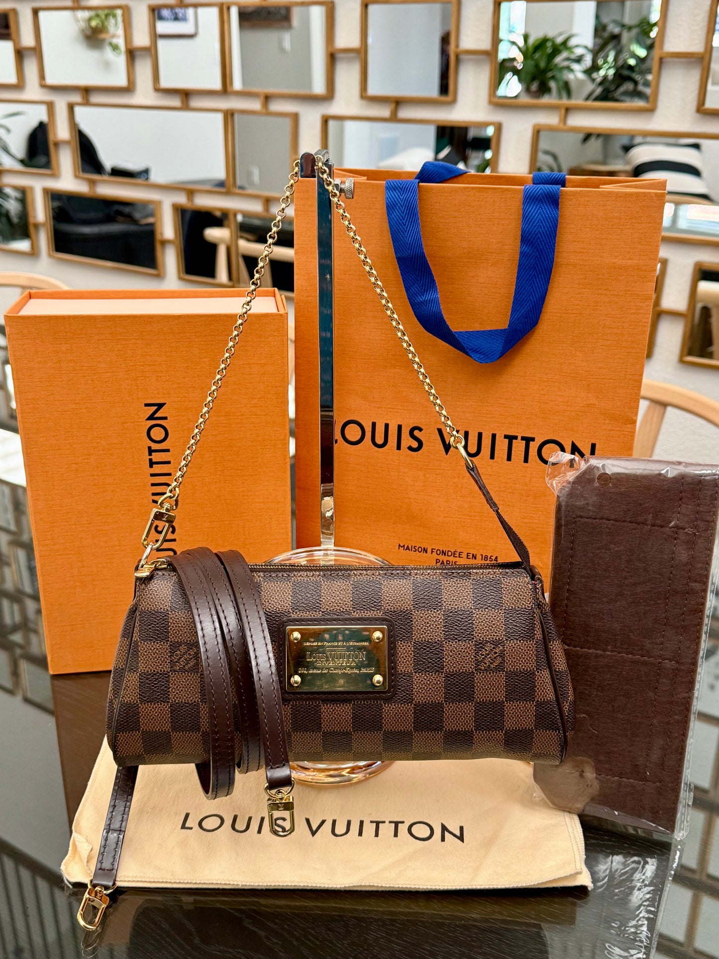 Eva Clutch in DE with Dustbag, Insert Organizer, Box and Paper bag🗓️ Year: 2010