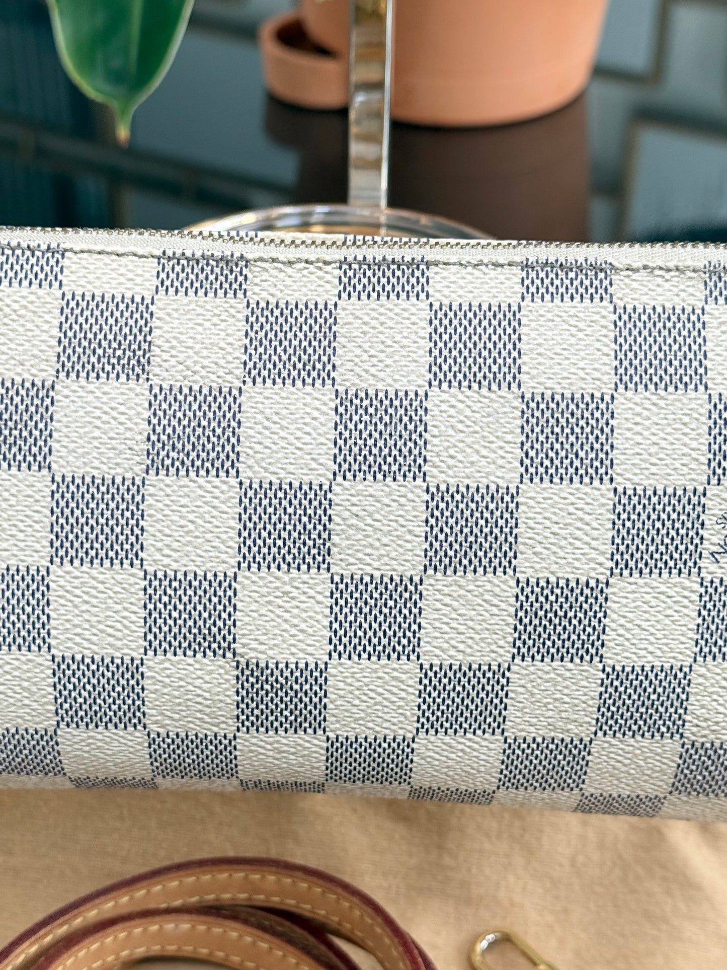 Eva Clutch in Azur with Original Strap,Box Dustbag and Insert Organizer 🗓️ Year: 2011