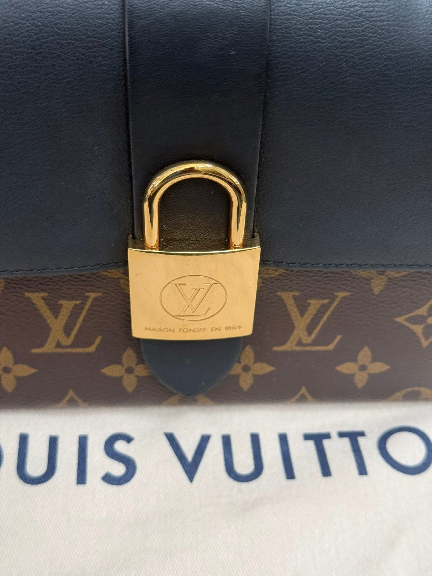 Locky BB Monogram Noir with Original Strap, Dustbag, Box and Paper bag - 📅 Year: 2010