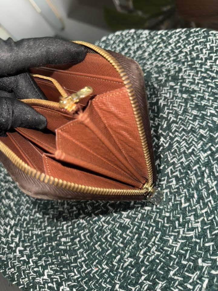 Monogram Zippy Long Wallet with Box 🗓️ Year: 2015