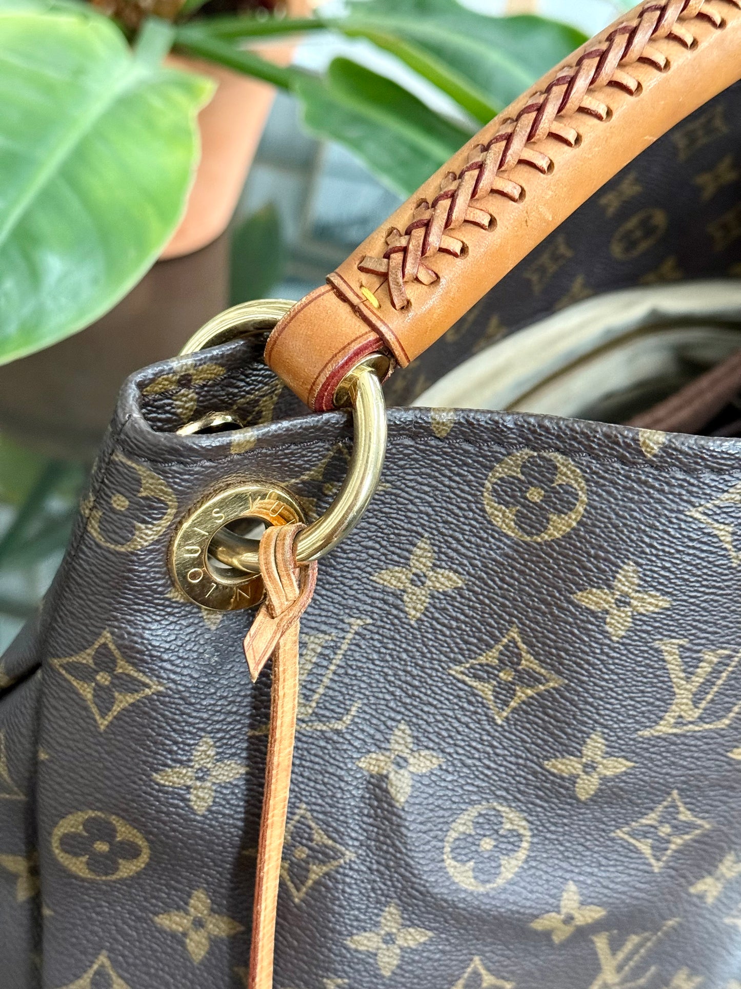 Artsy MM with Dustbag and Insert Organizer 🗓️ Year: 2012