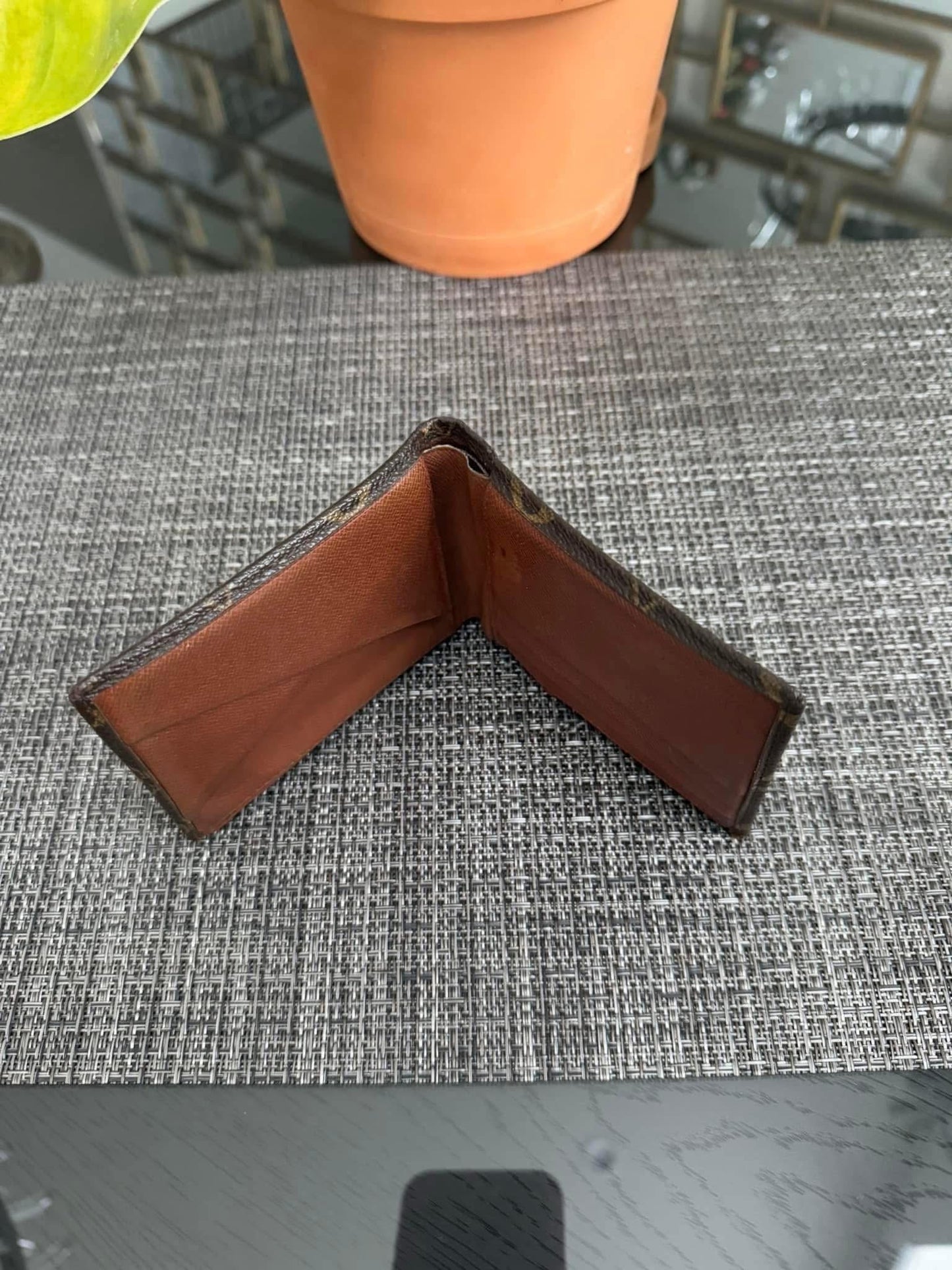 Mens Bifold Wallet in Monogram -Year: 1987