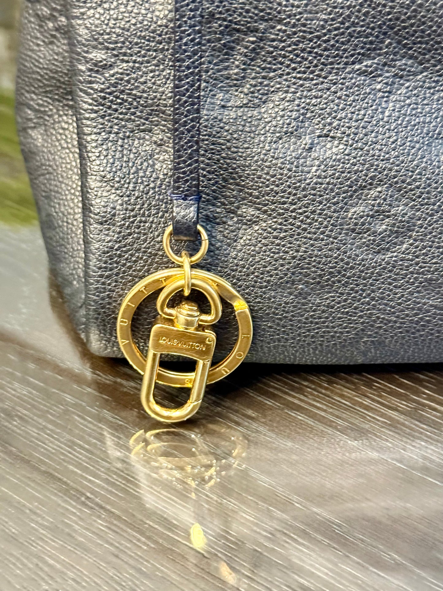 Artsy MM Empriente in Black/ Dark Blue with Dustbag and Insert Organizer 📅 Year: 2011