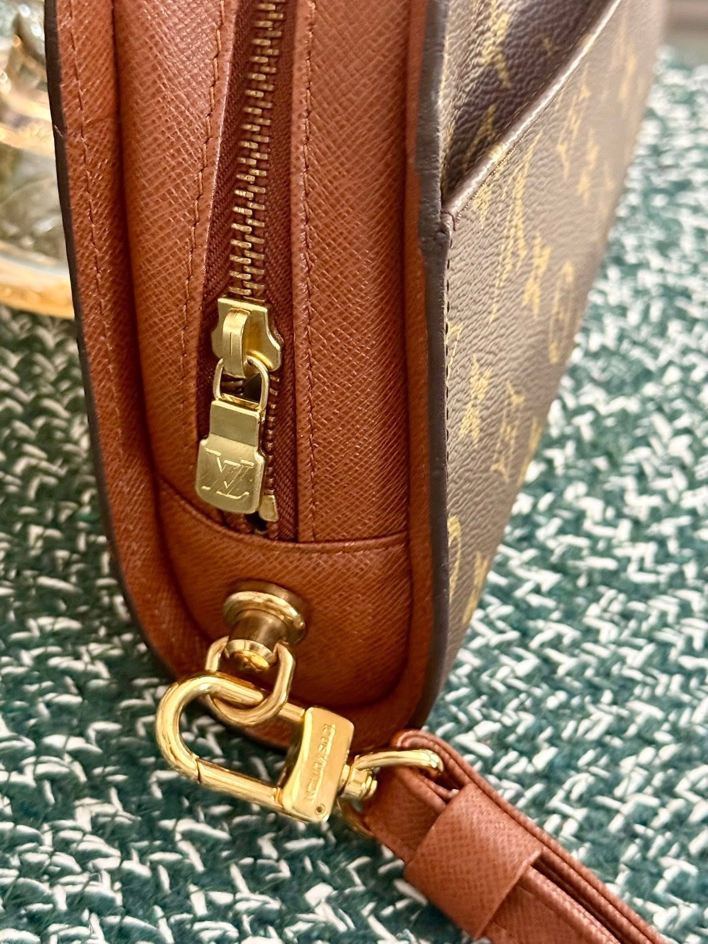 Orsay Clutch 🌼🗓️ Year: 1994