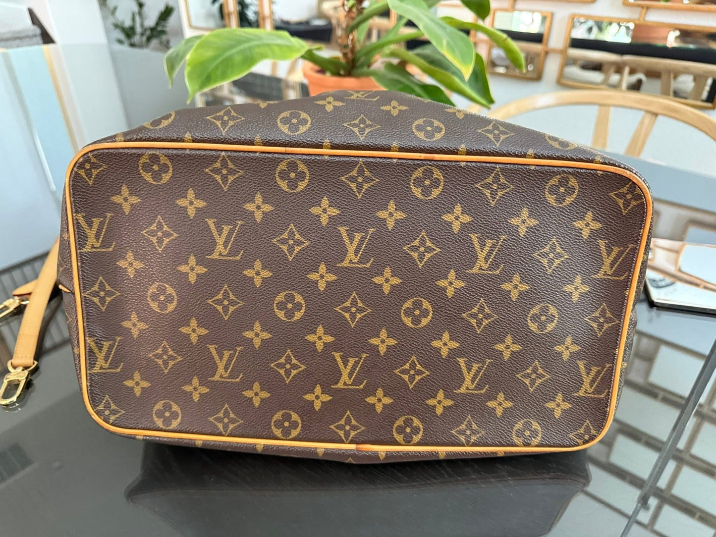 Palermo GM with Original Strap and Dustbag 🌺 Year: 2011