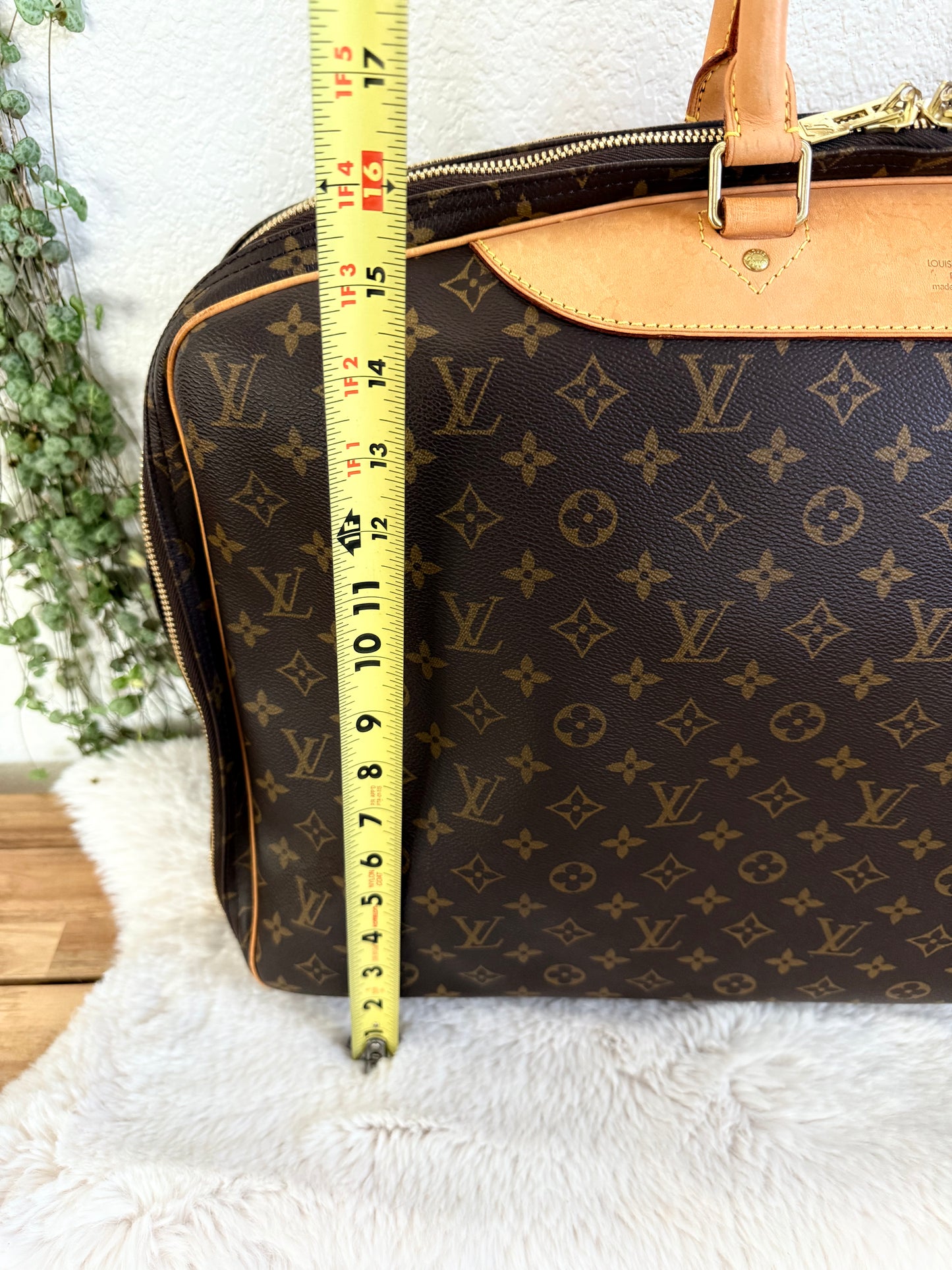 Alize II with Strap and Poignet -🗓️ Year 2005