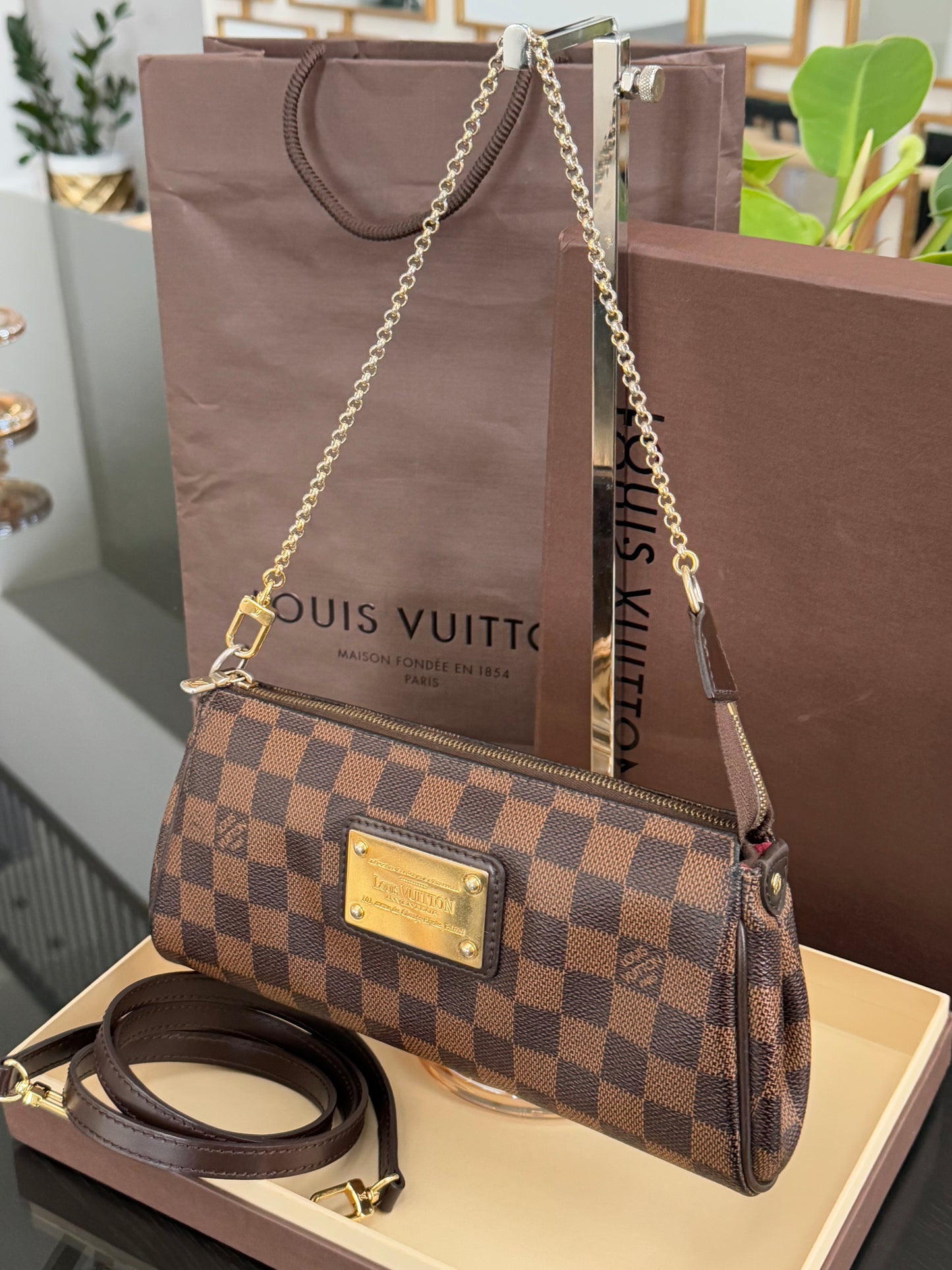Eva Clutch in DE with Dustbag,Box and Paper bag-🗓️ Year: 2010