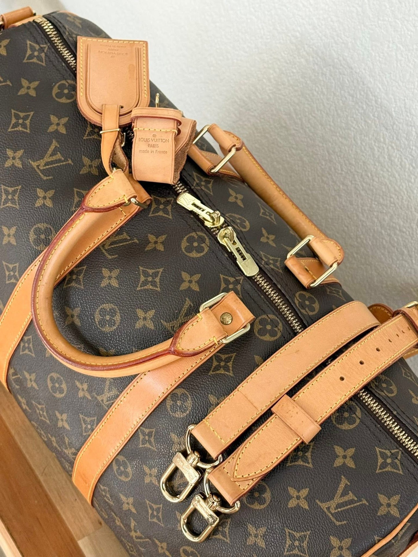Keepall 45 Bandoulier with Original Strap, Luggage tag and Poignet 📅 Year: 1998