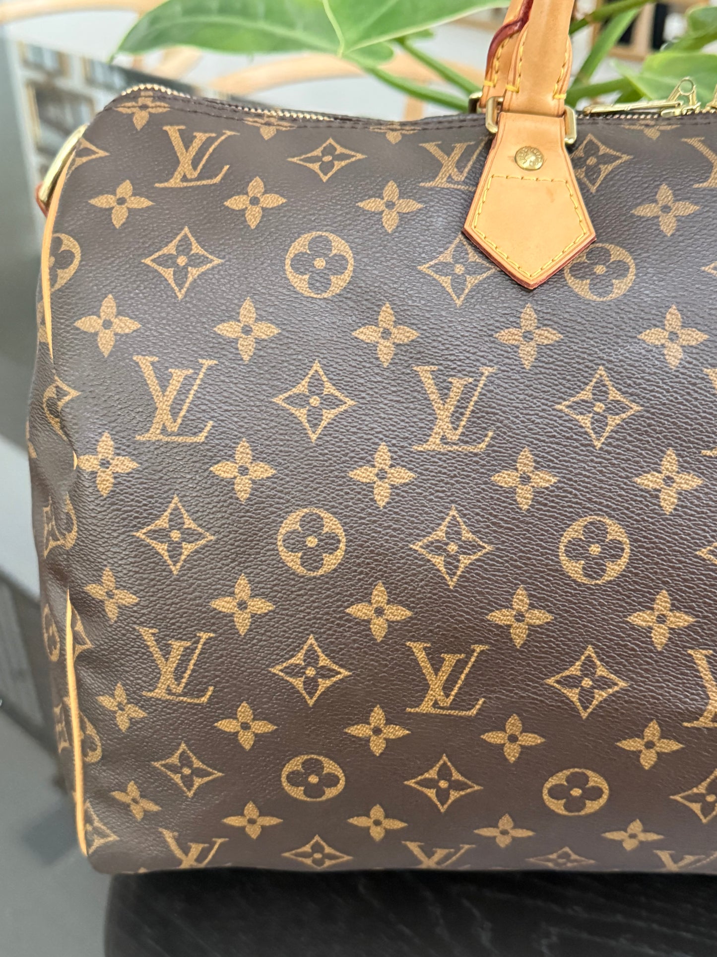 Speedy 40 Bandoulier in Monogram with Lock 🔐, Key and Dustbag 🗓️ Year: 2012