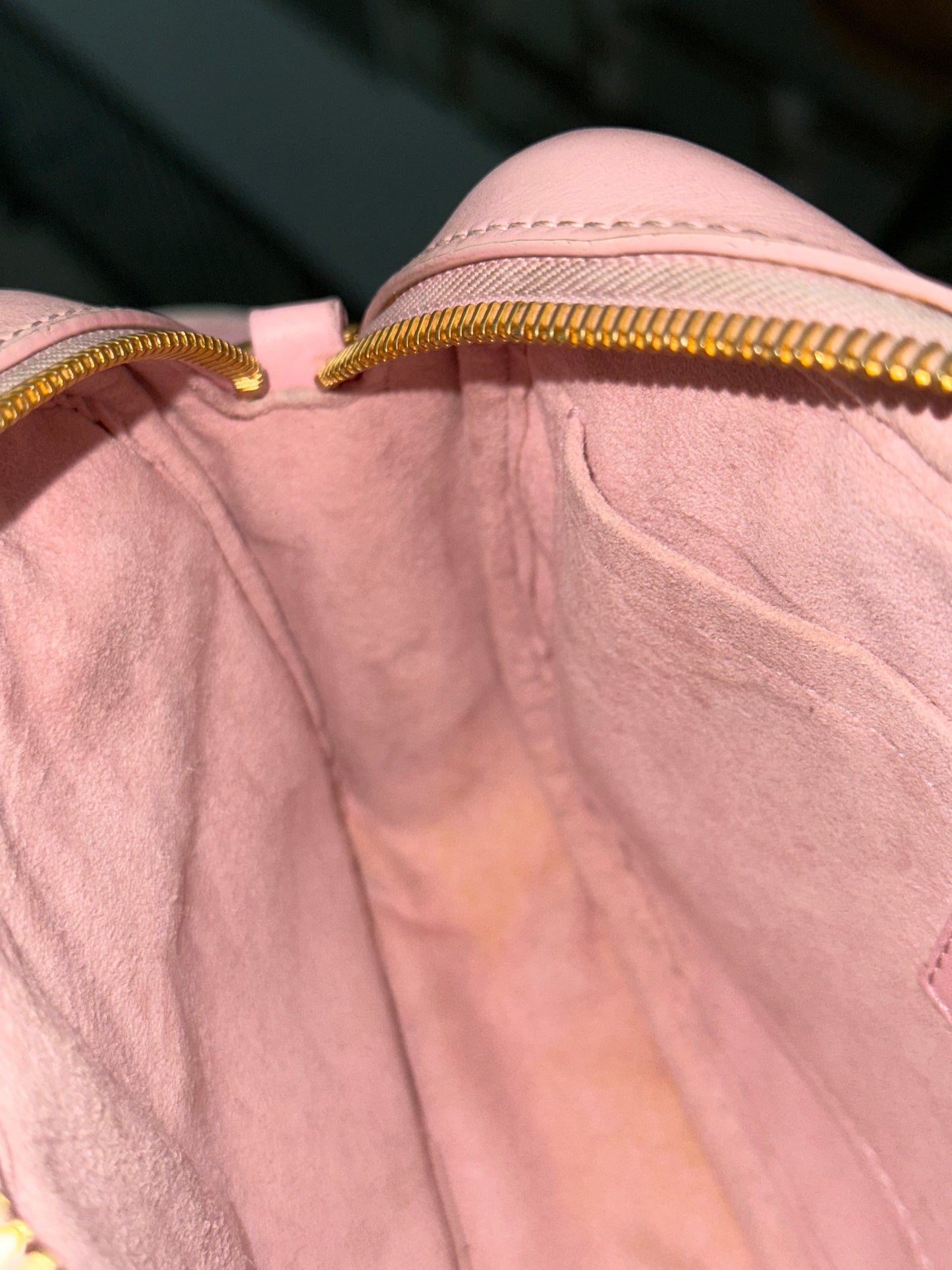 New Wave Camera Bag -🗓️ Year: 2019