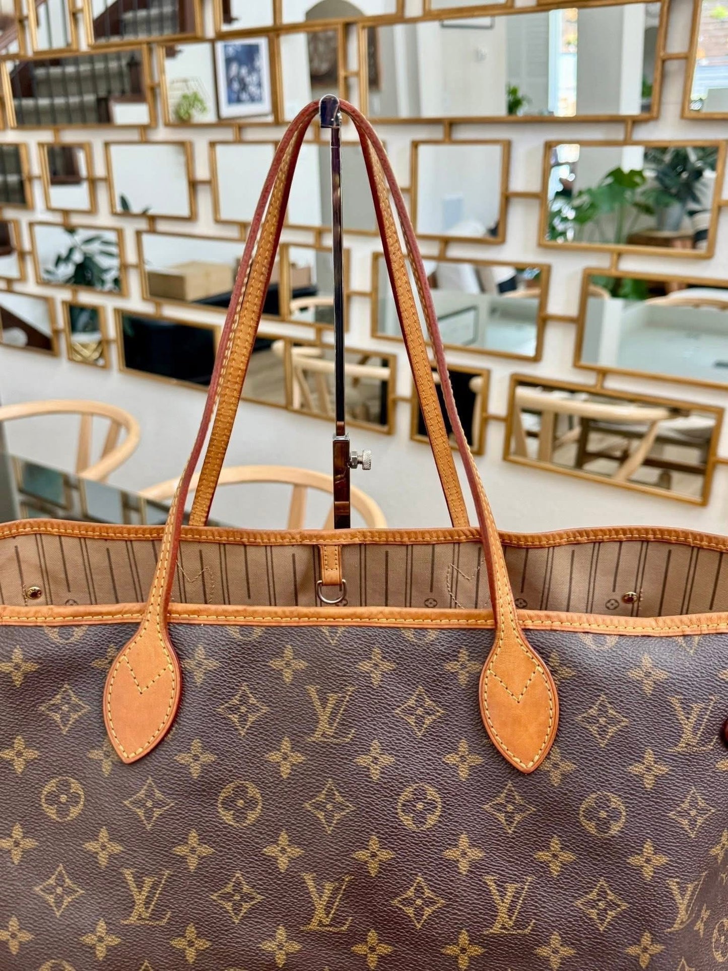 Neverfull GM with Dustbag and Insert Organizer 🗓️ Year: 2008