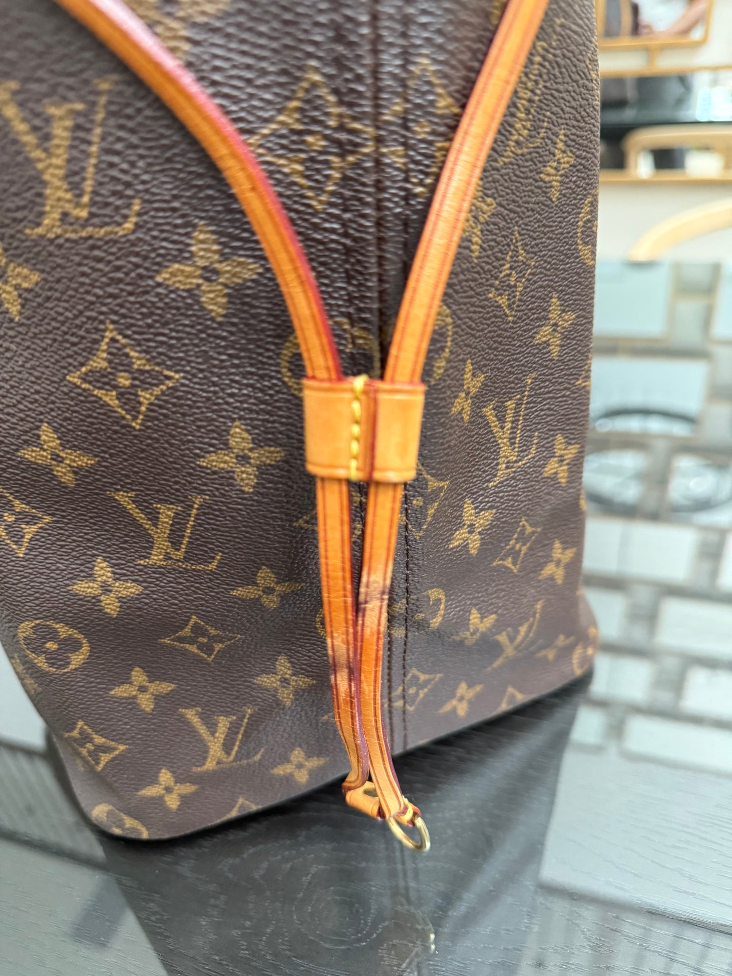 Neverfull GM with Dustbag and Insert Organizer 📅 Year: 2009