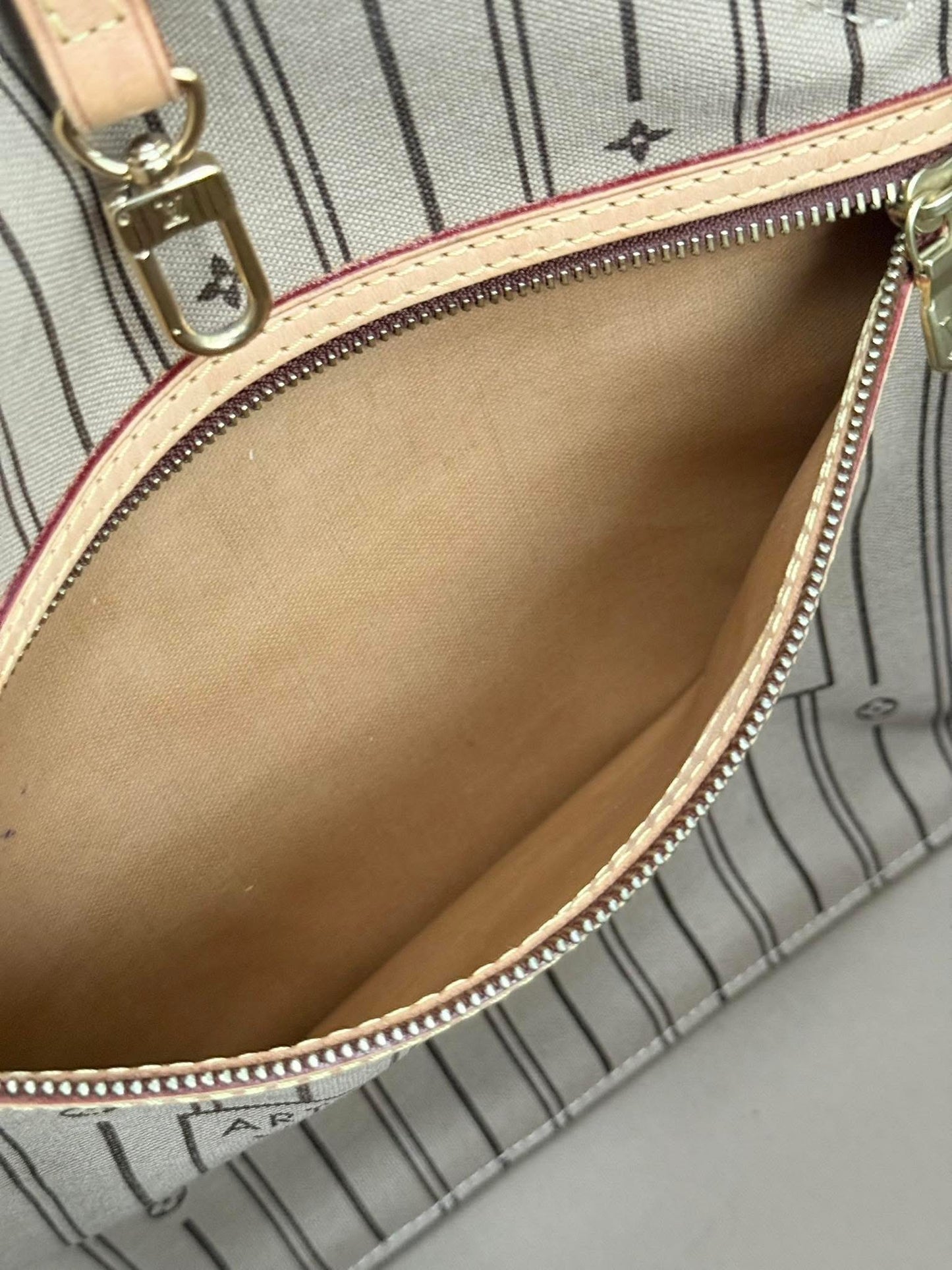Neverfull MM Monogram with Dustbag and Non branded Twilly🌺 📅 Year: 2011