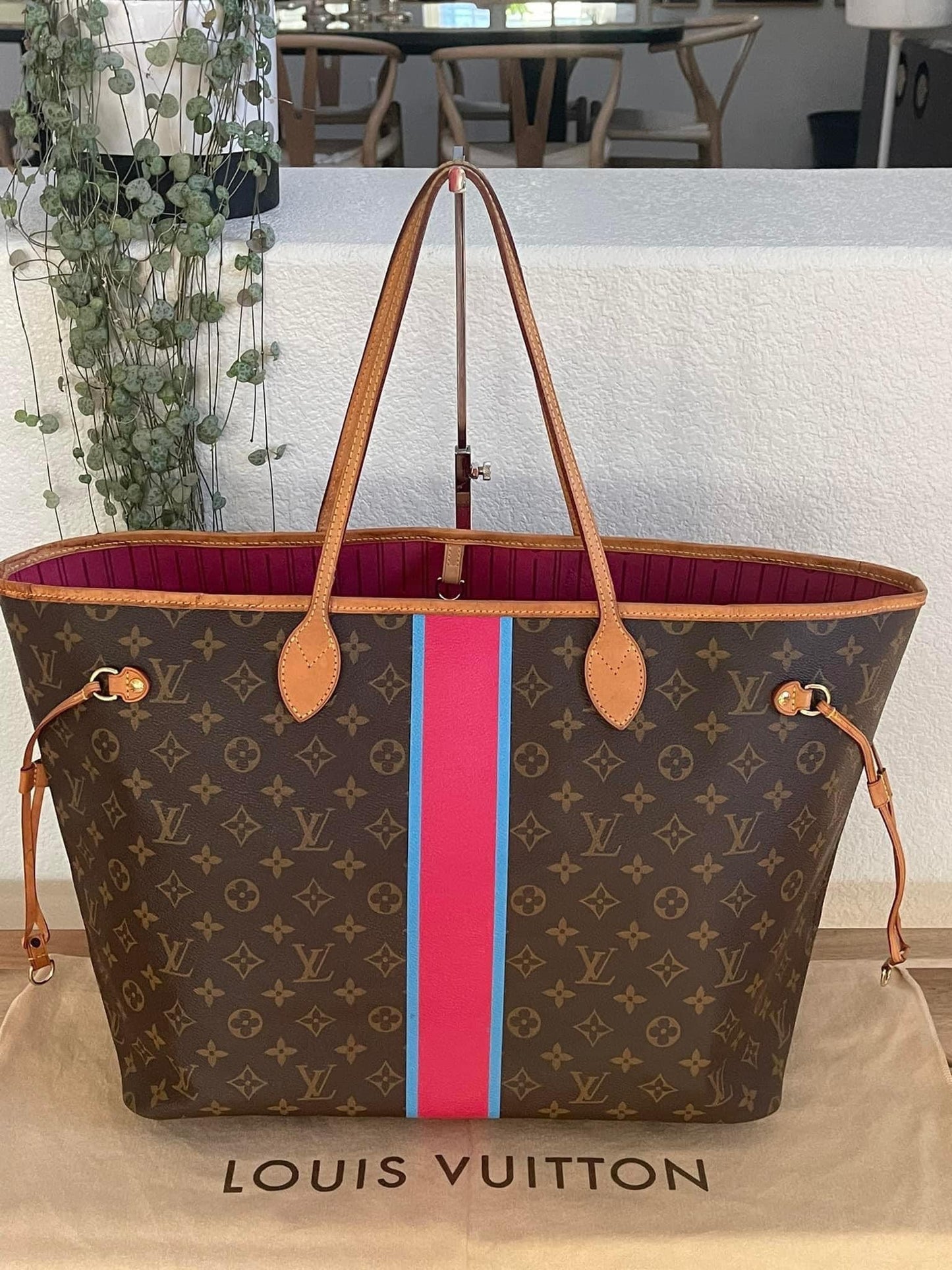 Neverfull GM in Peony with Dustbag - 📅 Year: 2011