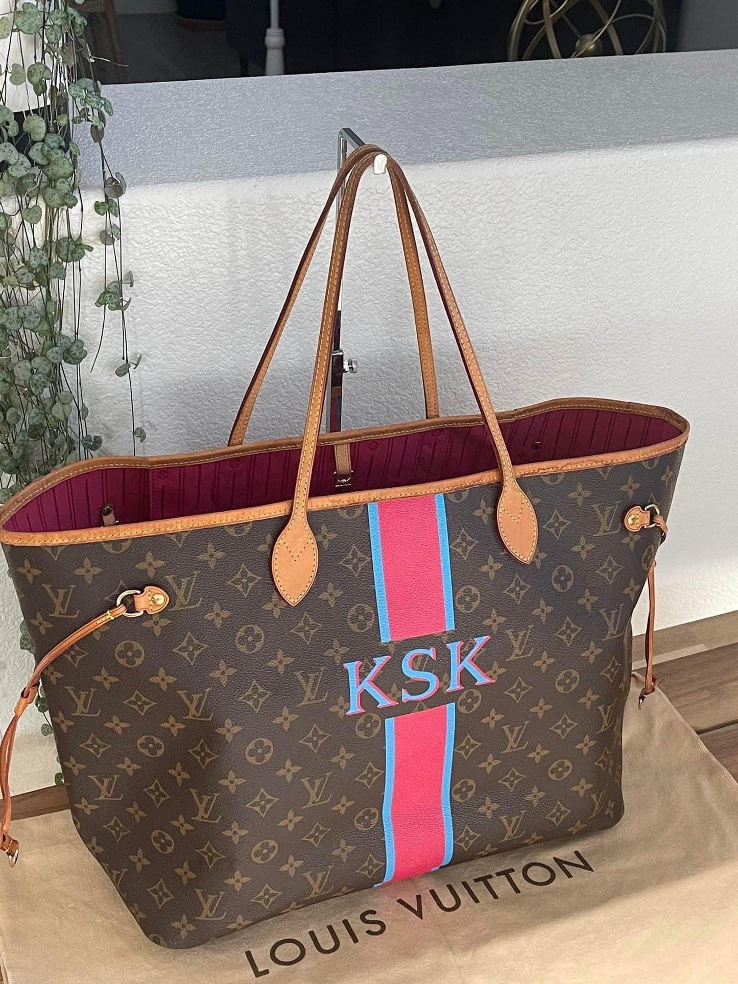 Neverfull GM in Peony with Dustbag - 📅 Year: 2011