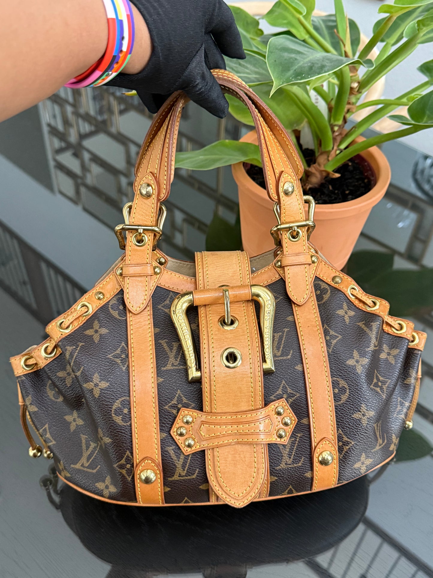 Theda GM in Monogram with Dustbag 🗓️ Year: 2004