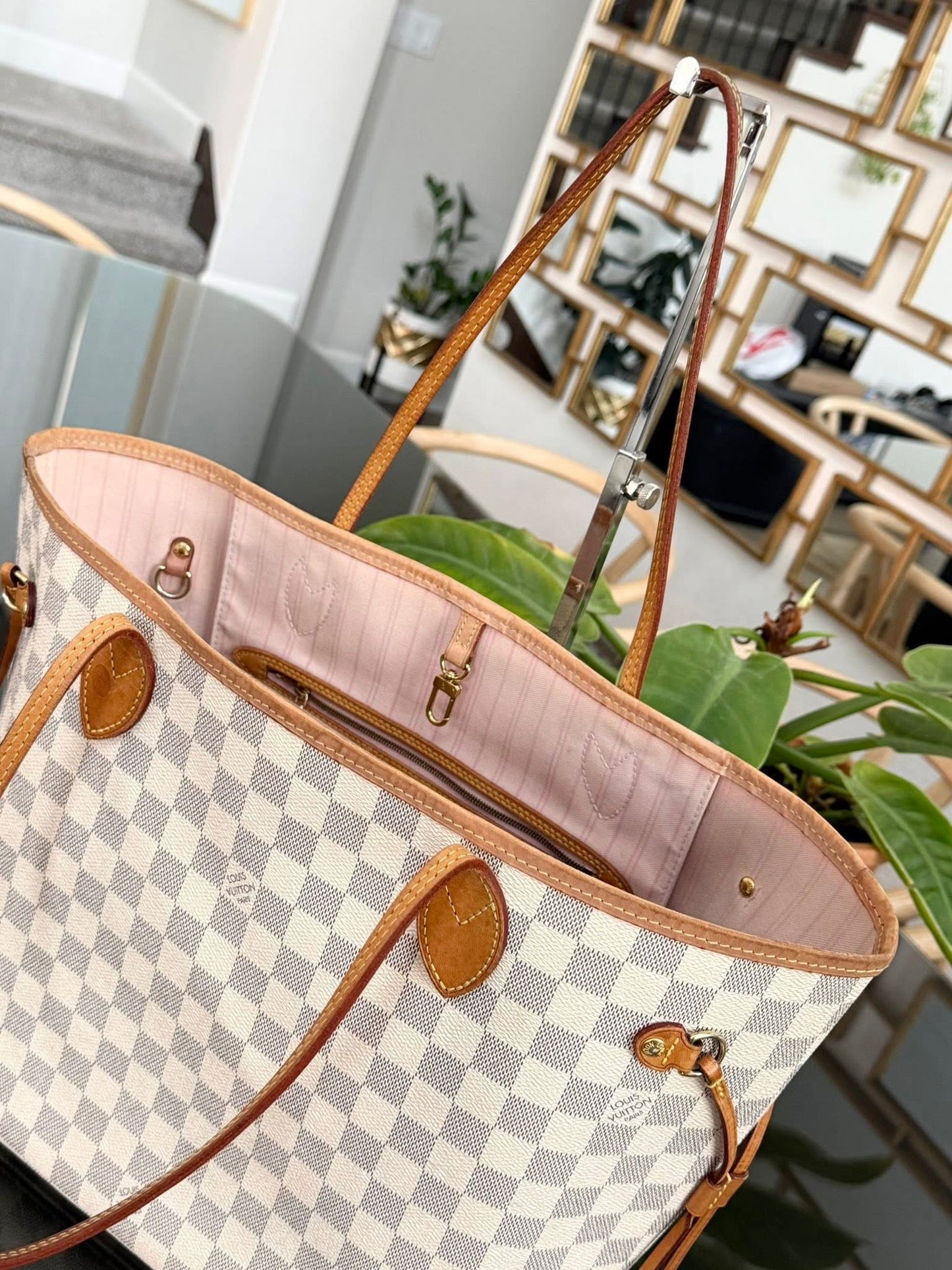 Neverfull MM Azur in Rose Ballerine with Dustbag and Insert Organizer 🌺 📅 Year: 2019
