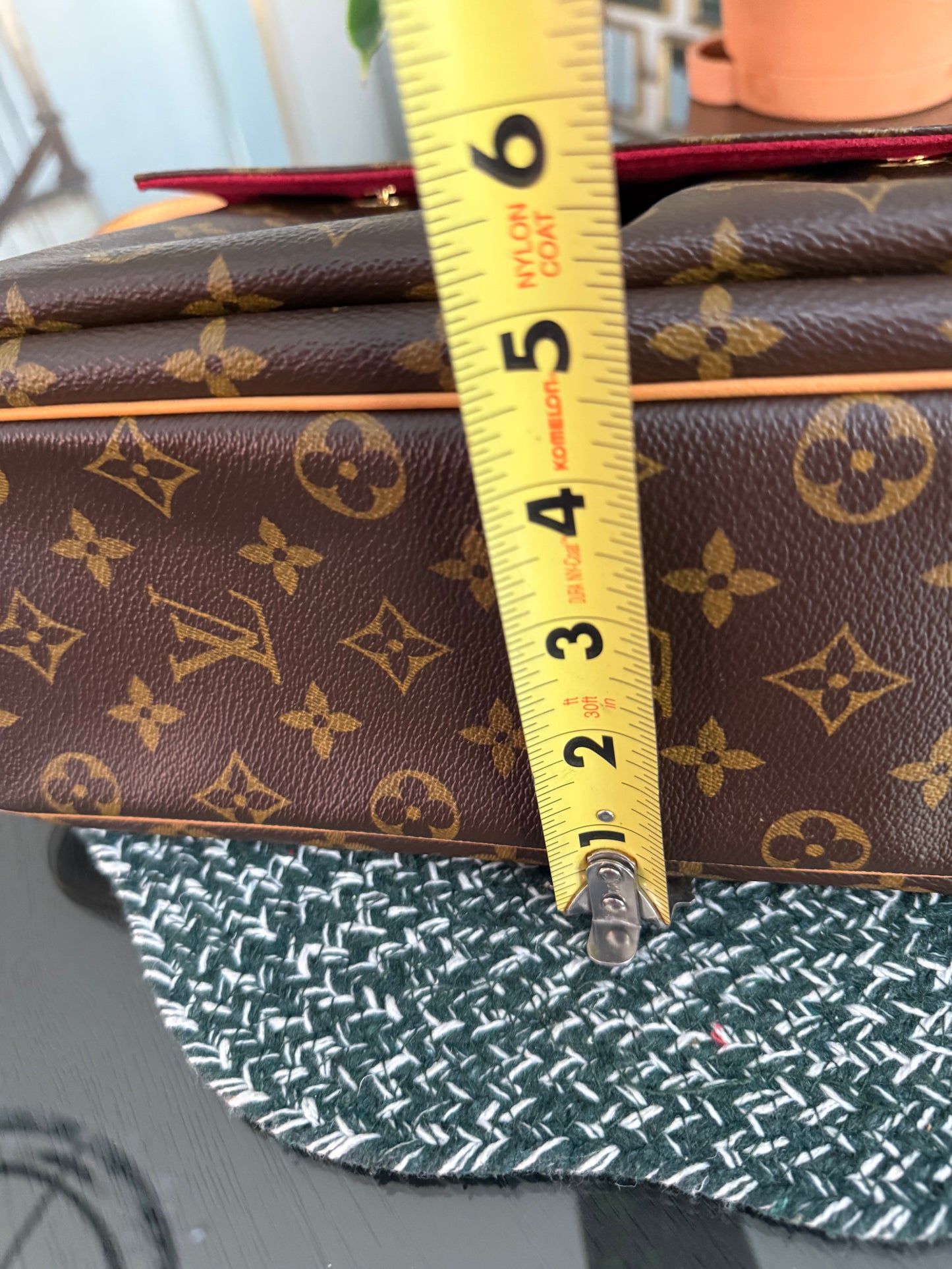 Viva Cite GM in Monogram 📅 Year: 2004