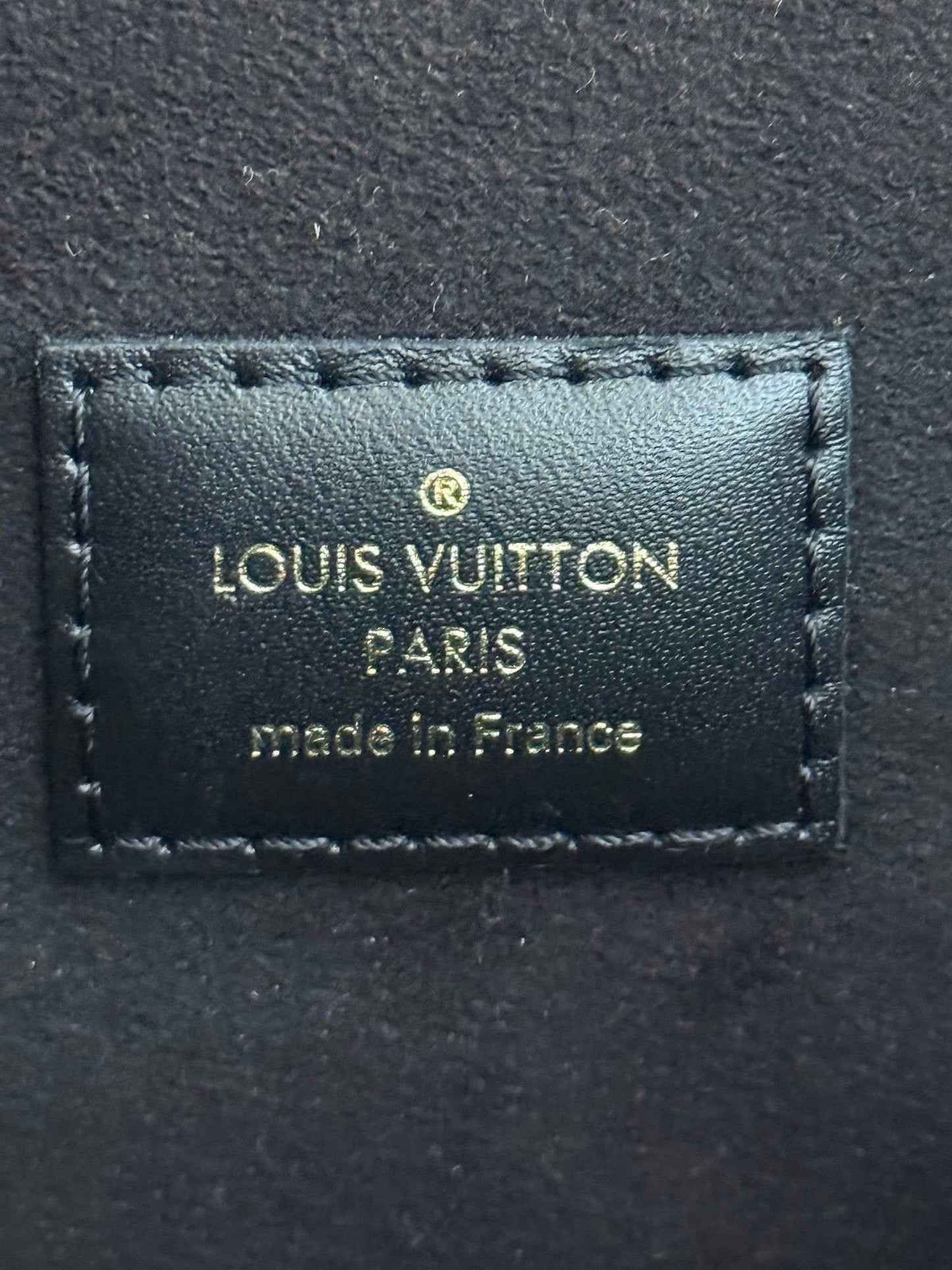 Pochette Metis Reverse in Monogram with Original Strap, Box, Dustbag and Paper bag 🗓️ Year 2019