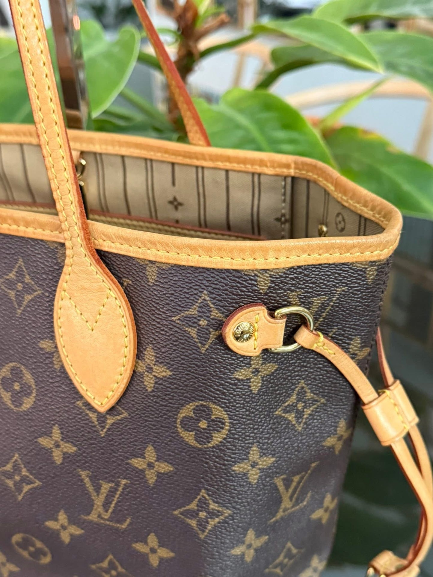 Neverfull PM in Monogram with Dustbag and Insert Organizer 🗓️ Year: 2007
