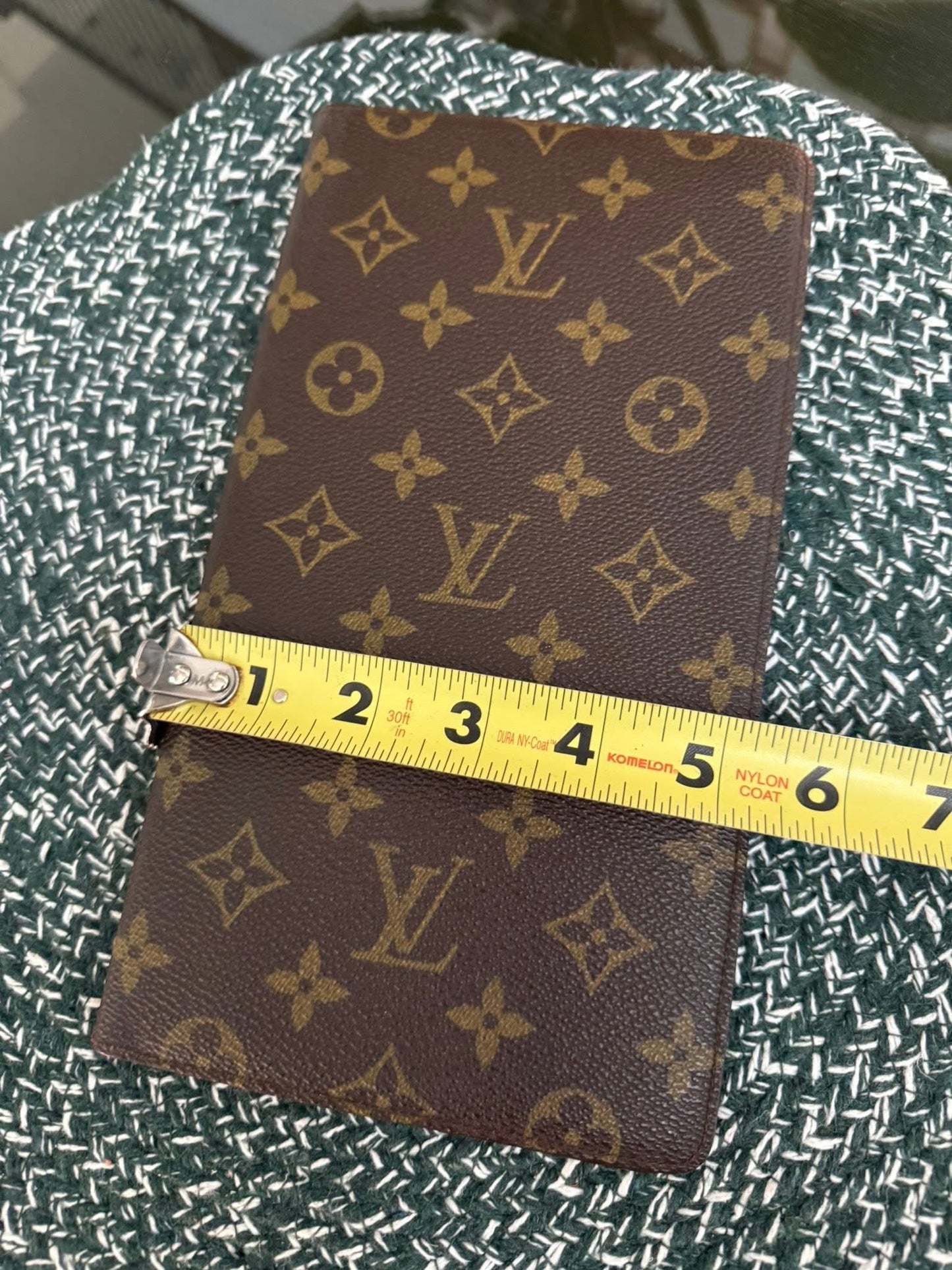 Vintage Travel Organizer/Checkbook Holder 🗓️ Year: Circa 80’s