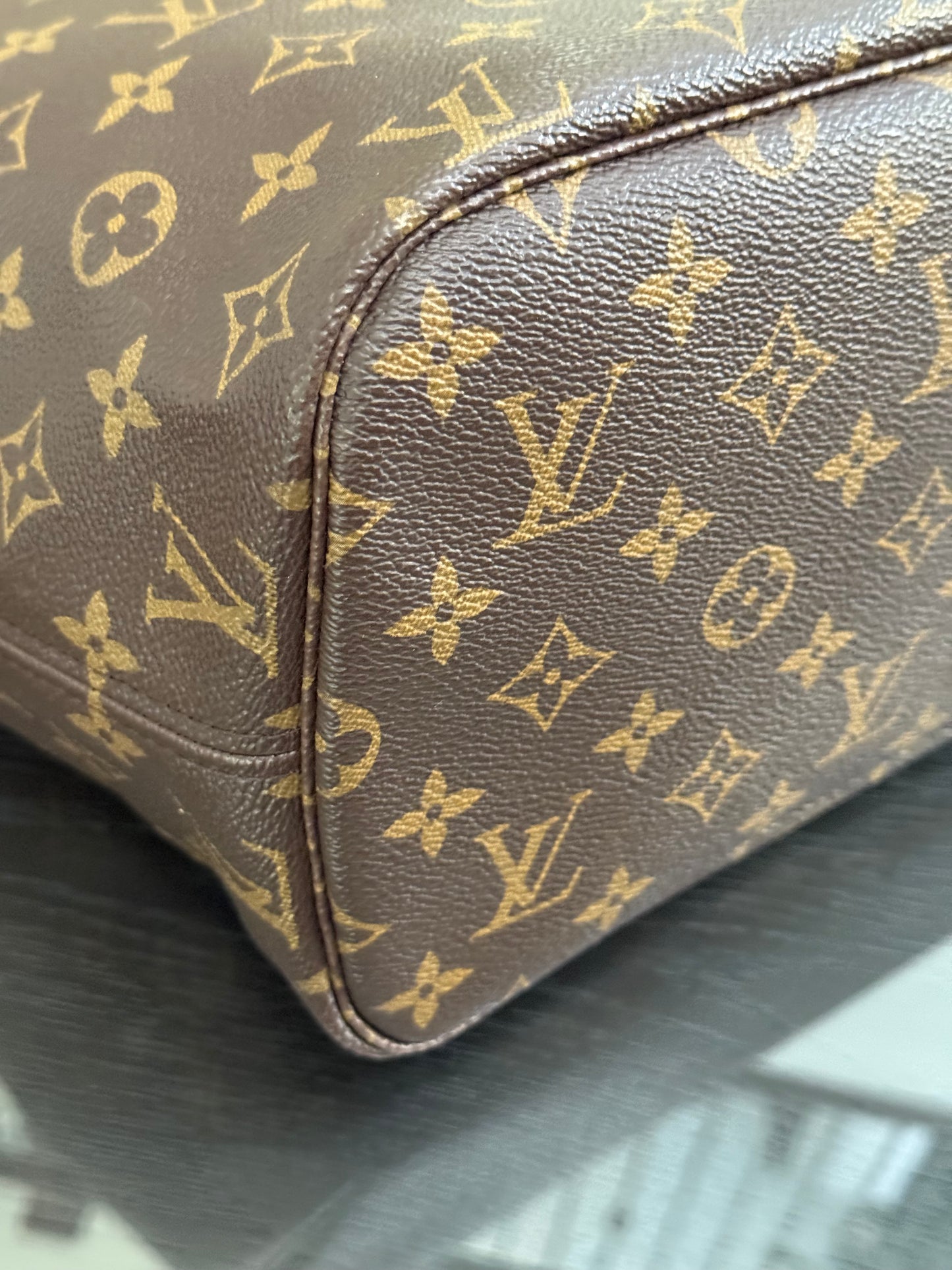 Neverfull MM in Monogram Cerise Interior with Dustbag 🗓️ Year: 2017