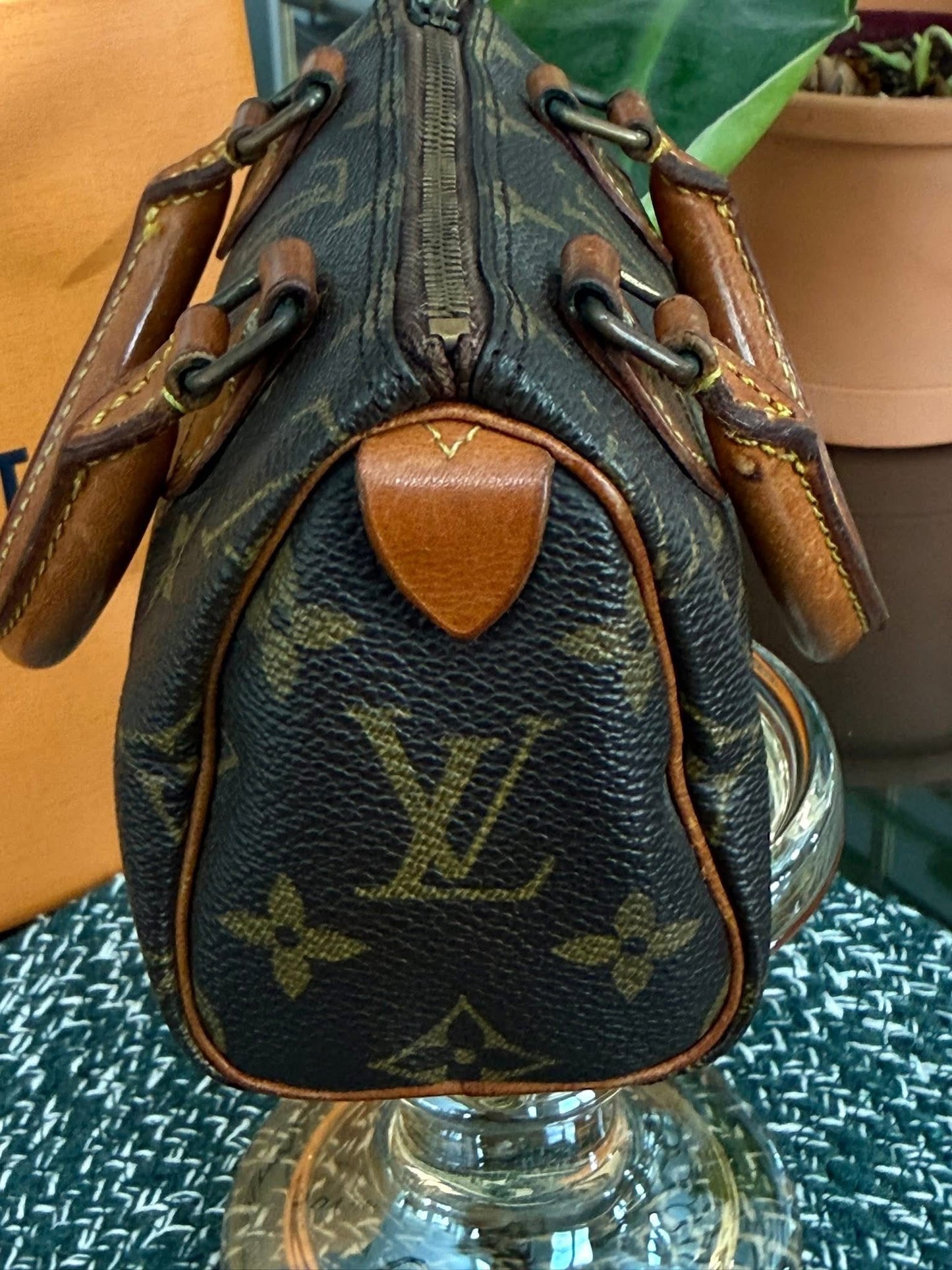🍒Mini Speedy with Non Branded Strap🍒Circa 80’s