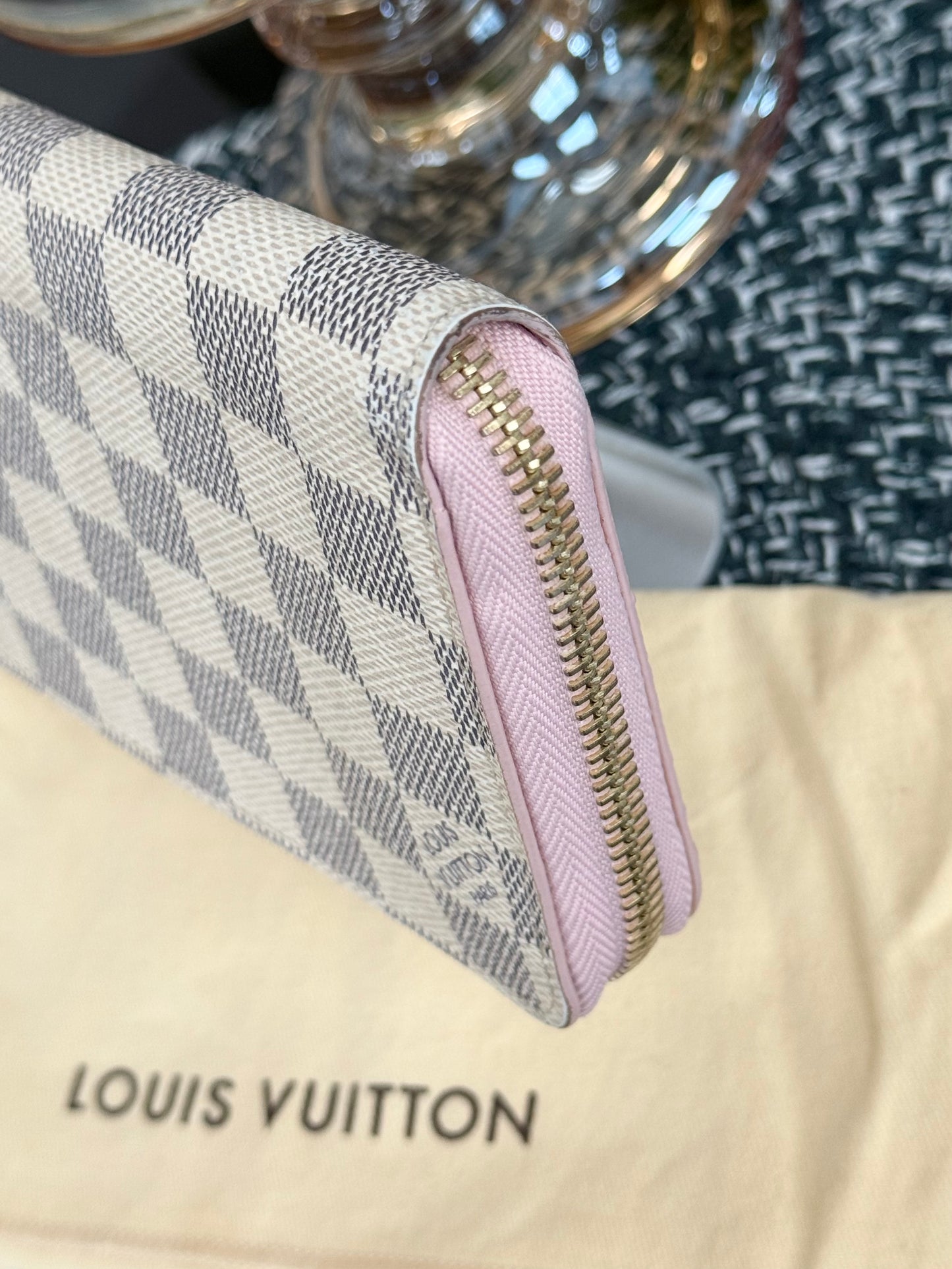 Zippy Long Wallet Azur in Rose Ballerine with Dustbag 🗓️ Year: 2018