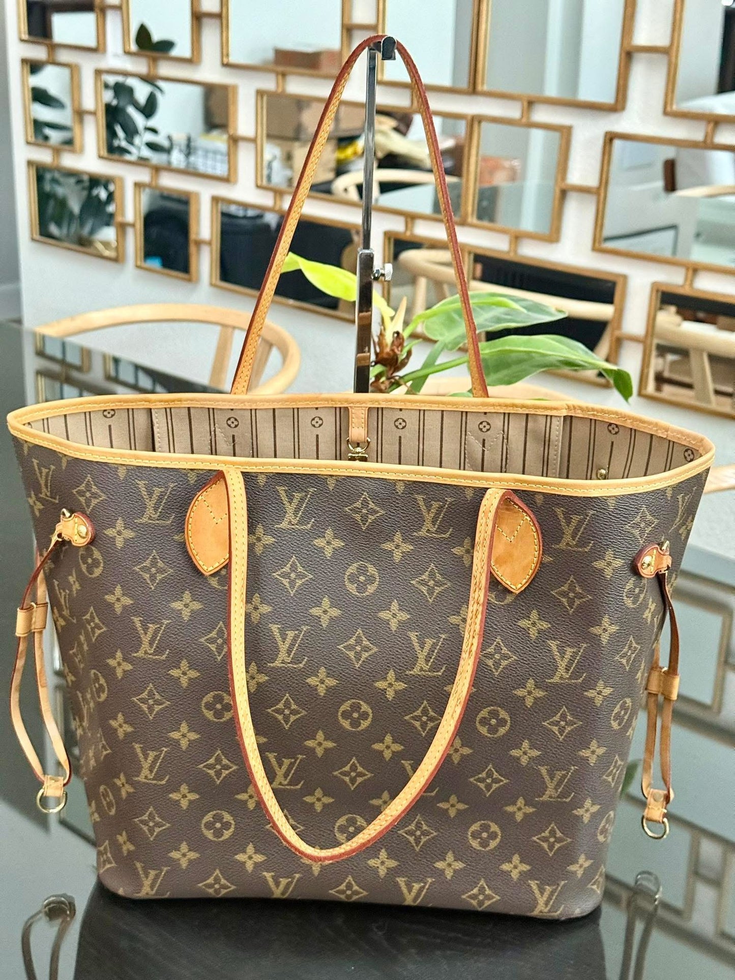 Neverfull MM Monogram with Dustbag and Non branded Twilly🌺 📅 Year: 2011