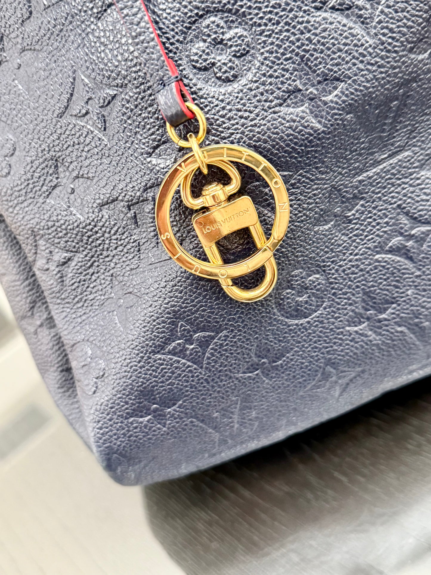 Artsy MM Empriente in Navy Blue with Dustbag- 📅 Year: 2020