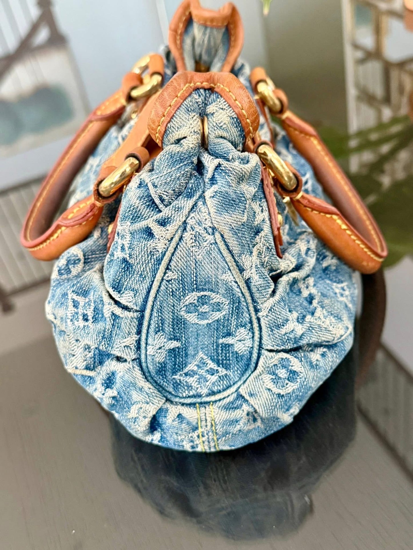 Denim Pleaty Handbag in Blue 📅