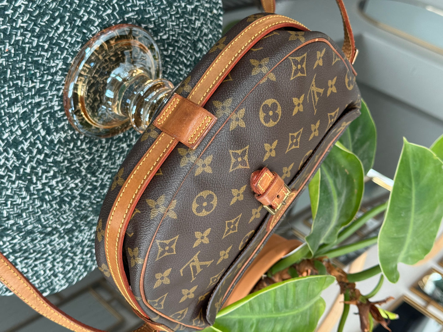 Jeaunefille MM Crossbody 📅 Year: 1990