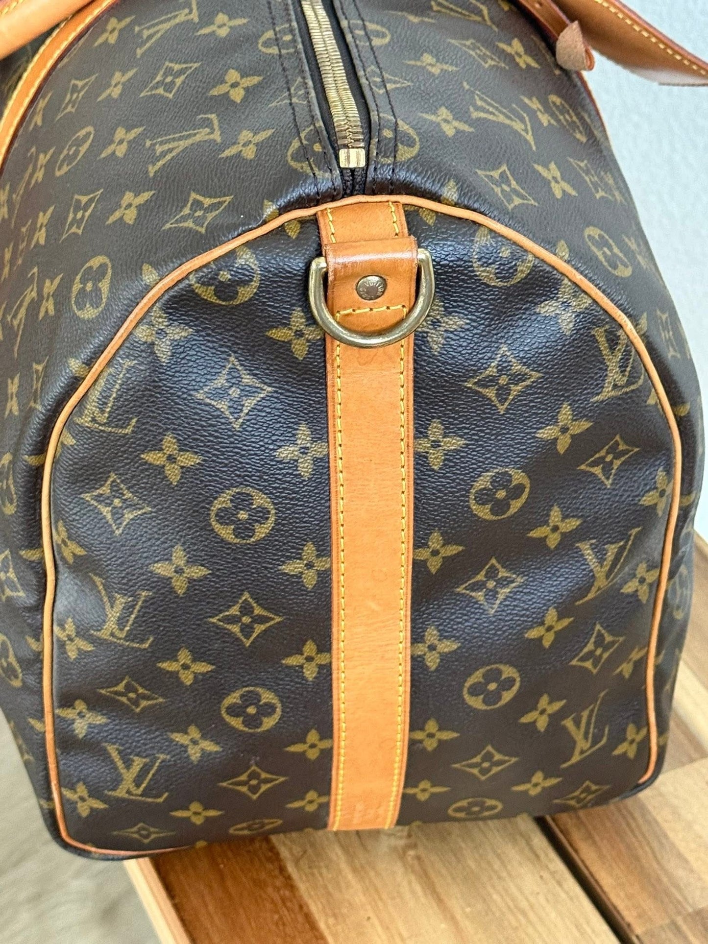 Keepall 50 Bandoulier with Luggage Tag and Poignet 📅 Year: 1995