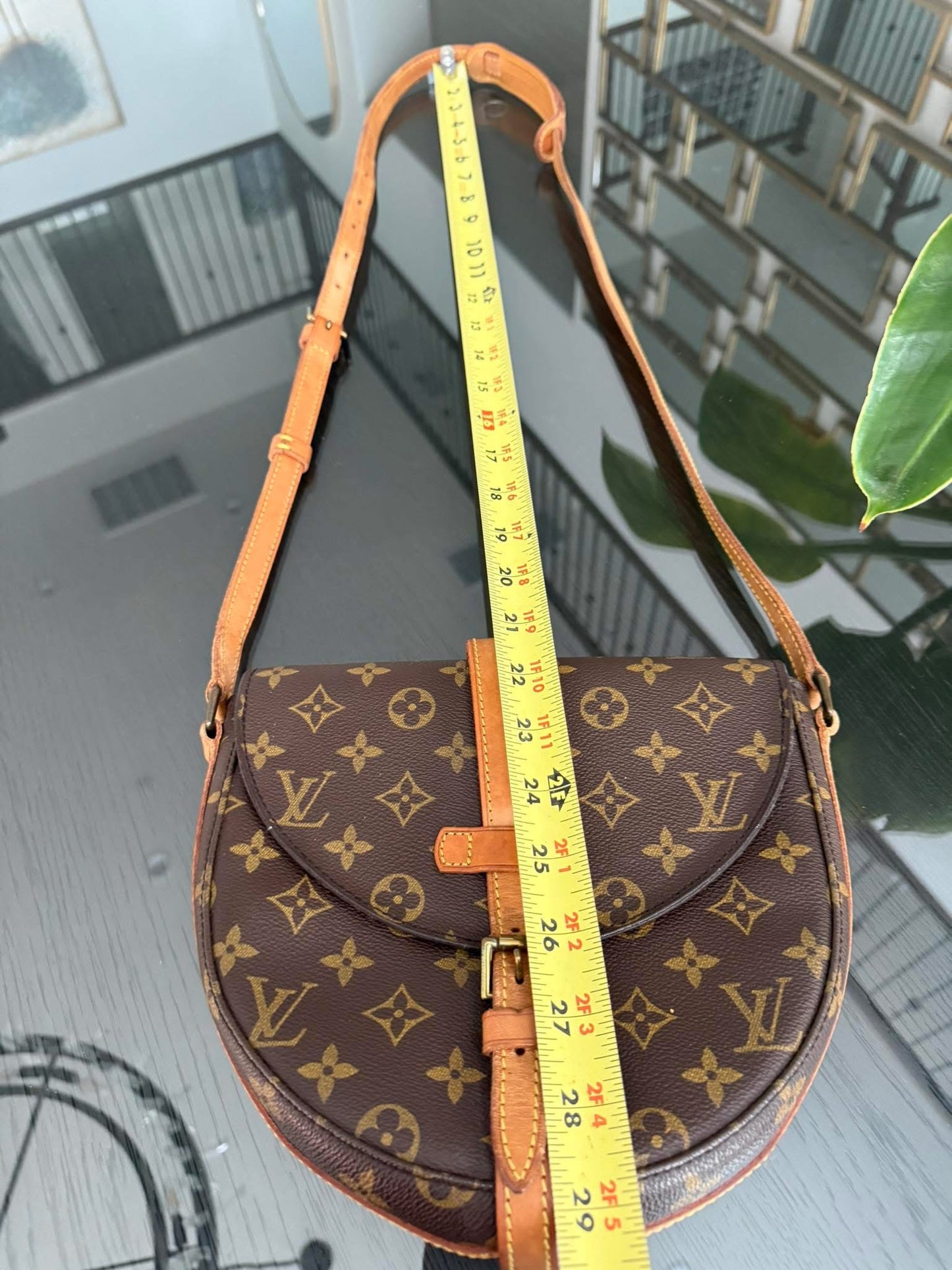 Chantilly MM Crossbody Bag 📅 Year: 1990