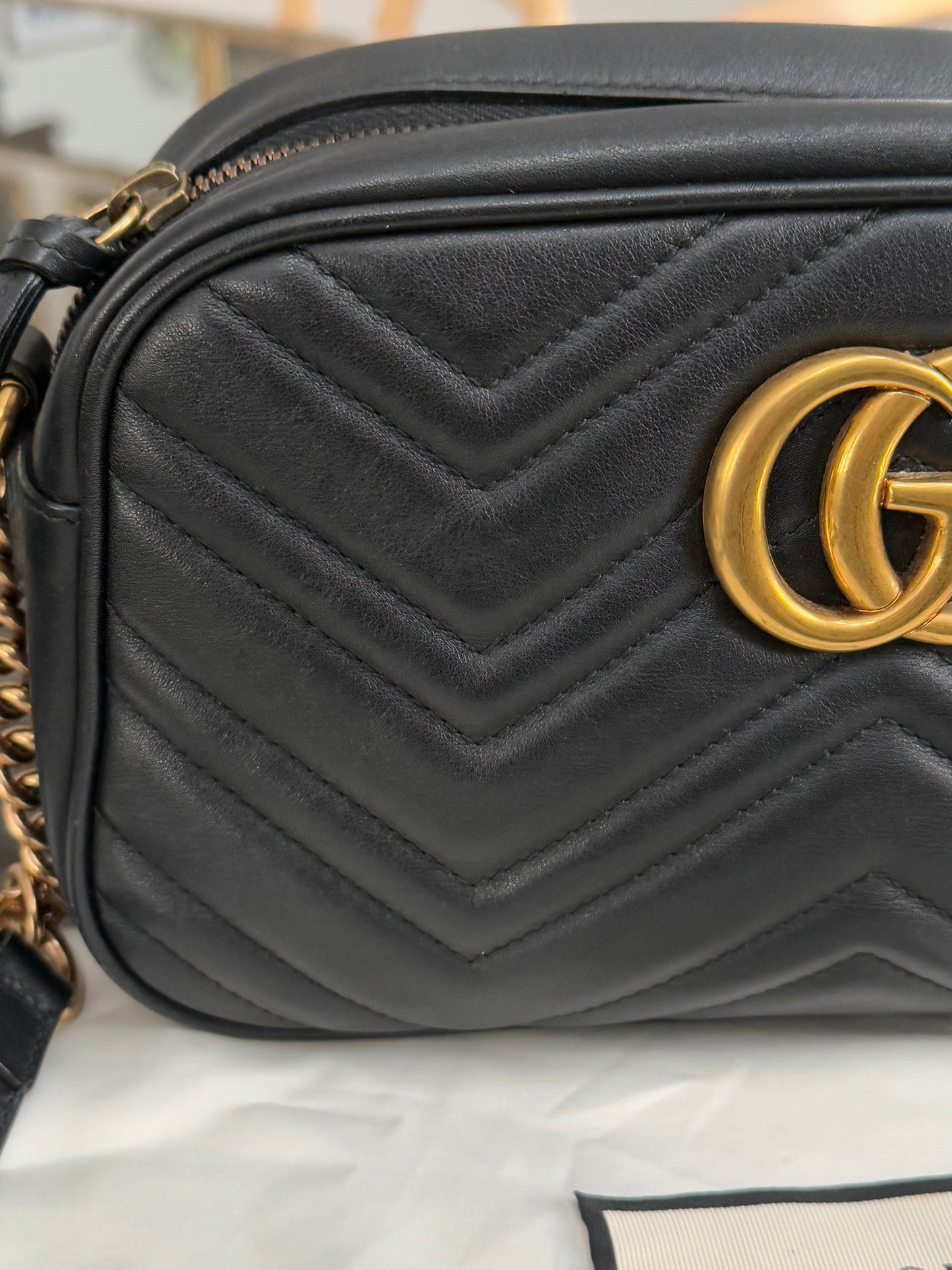 GUCCI Marmont Chain Small Shoulder/ Crossbody Bag