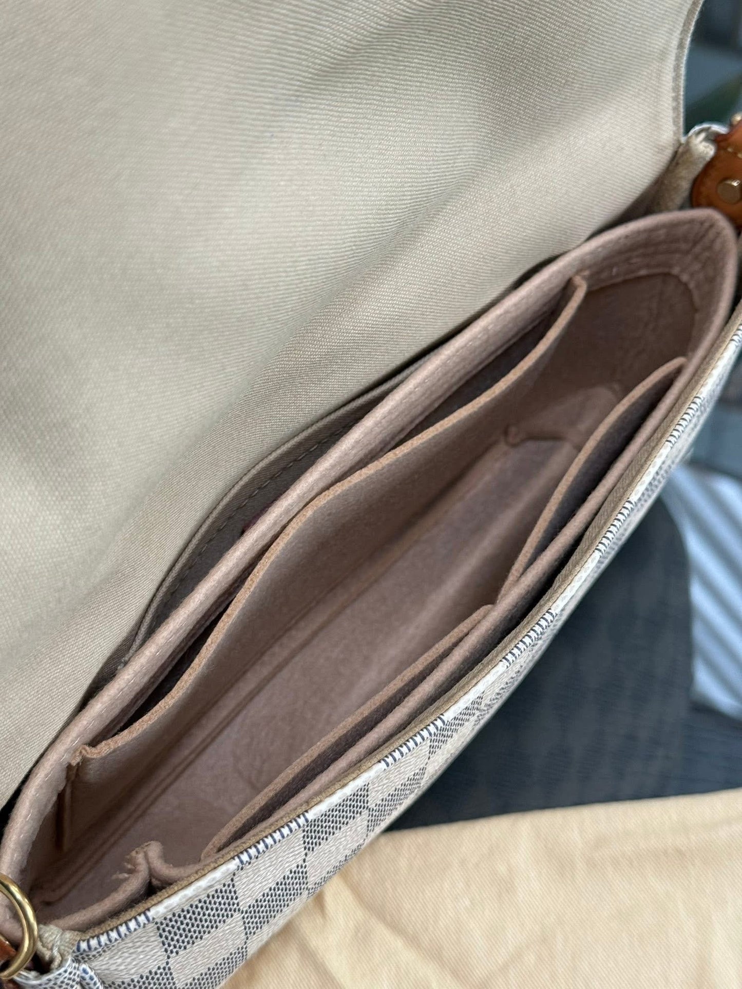 Favorite MM in Azur with Dustbag, Insert Organizer, Box and Paper bag 🗓️ Year: 2014