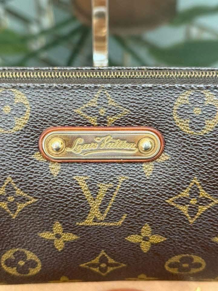 Eva Clutch in Monogram with Original Strap, Insert Organizer, Box and Paper bag 🗓️ Year: 2012