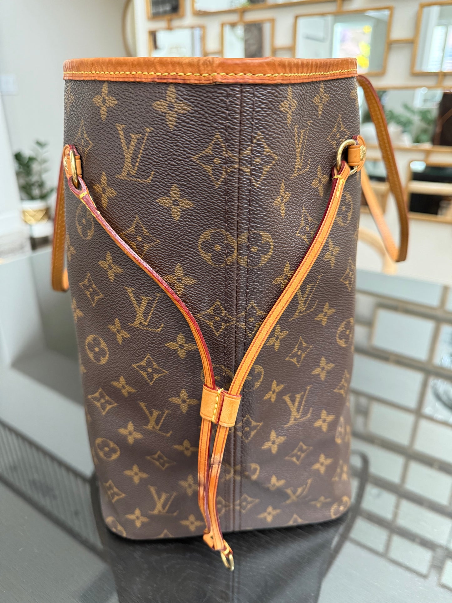 Neverfull GM with Dustbag and Insert Organizer 📅 Year: 2009