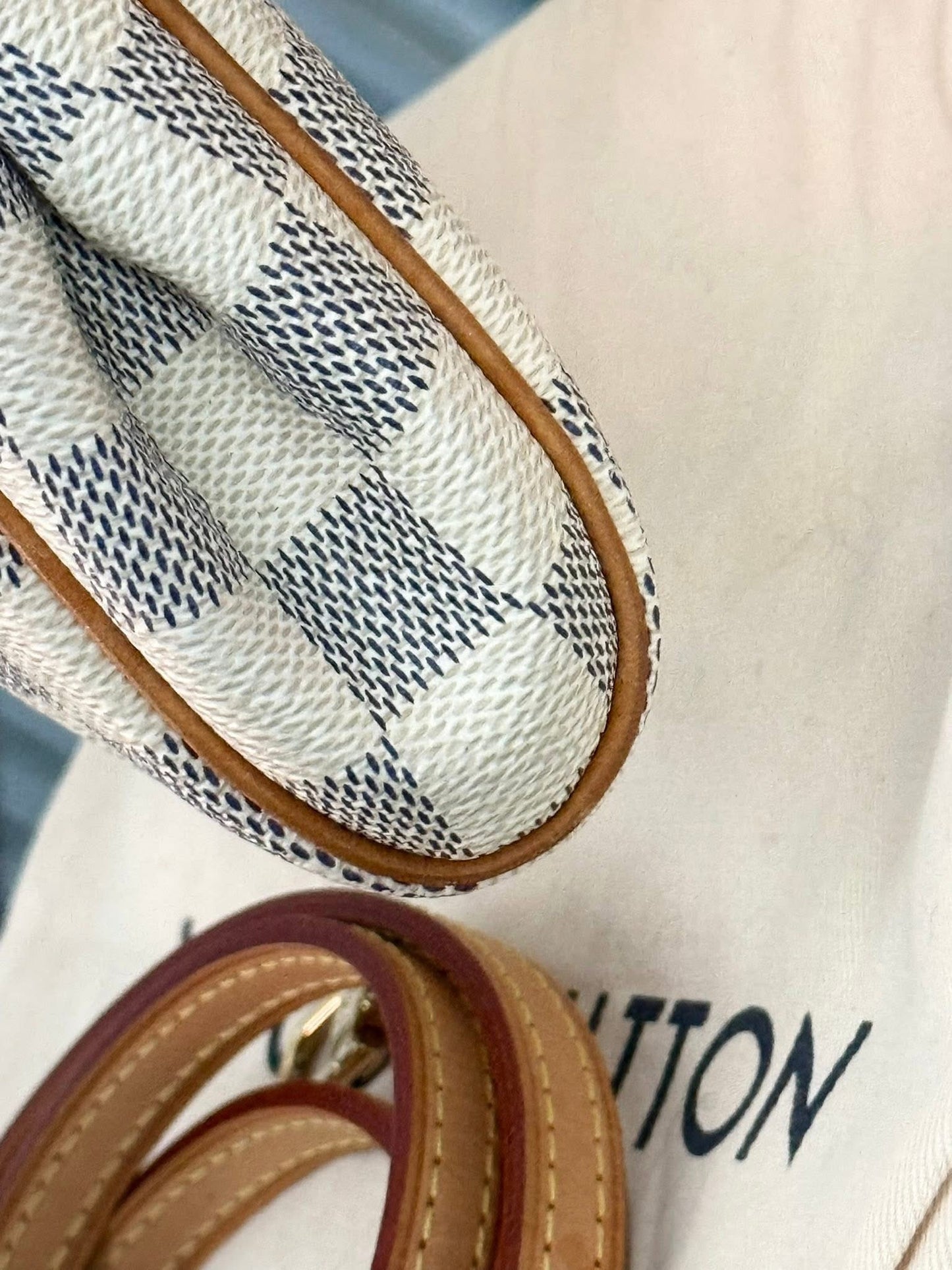 Eva Clutch in DE with Original Strap, Dustbag, Box and Paper bag 🗓️ Year: 2011