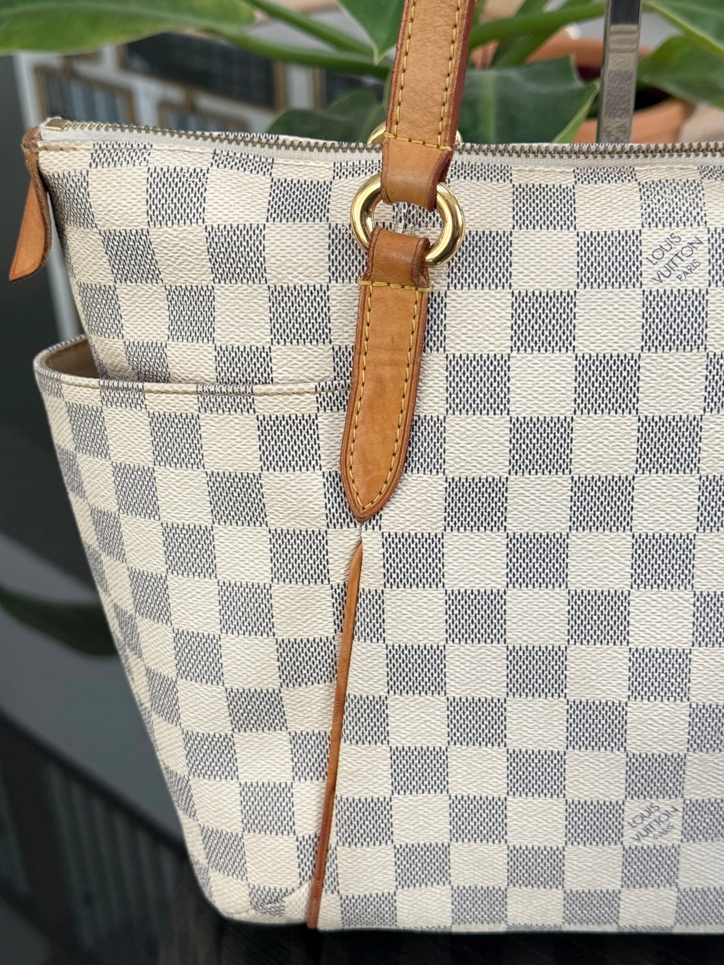 Totally PM Azur with Dustbag 📅 Year: 2011