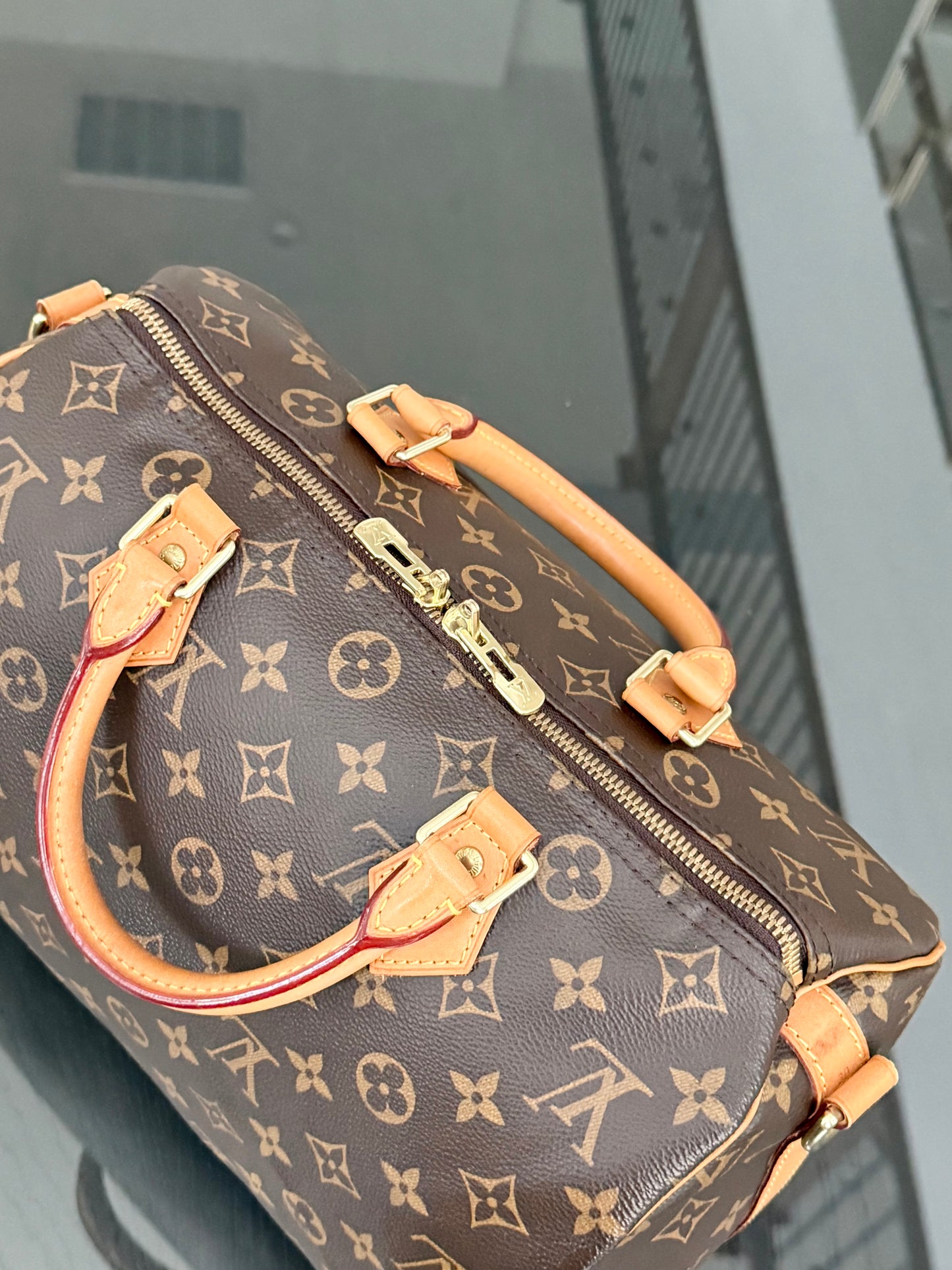 Speedy 30 Bandoulier in Monogram with 🔐 lock, Key and Dustbag -🗓️ Year: 2017