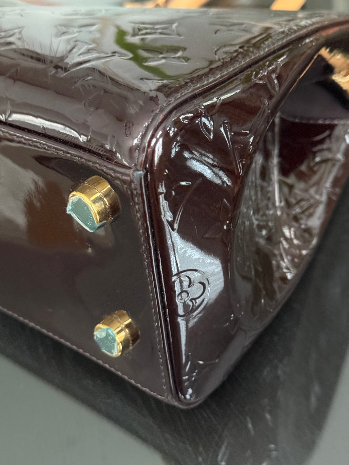 Vernis Brea MM Amarante with Original Strap , Dustbag and Insert Organizer 🗓️ Year: 2013