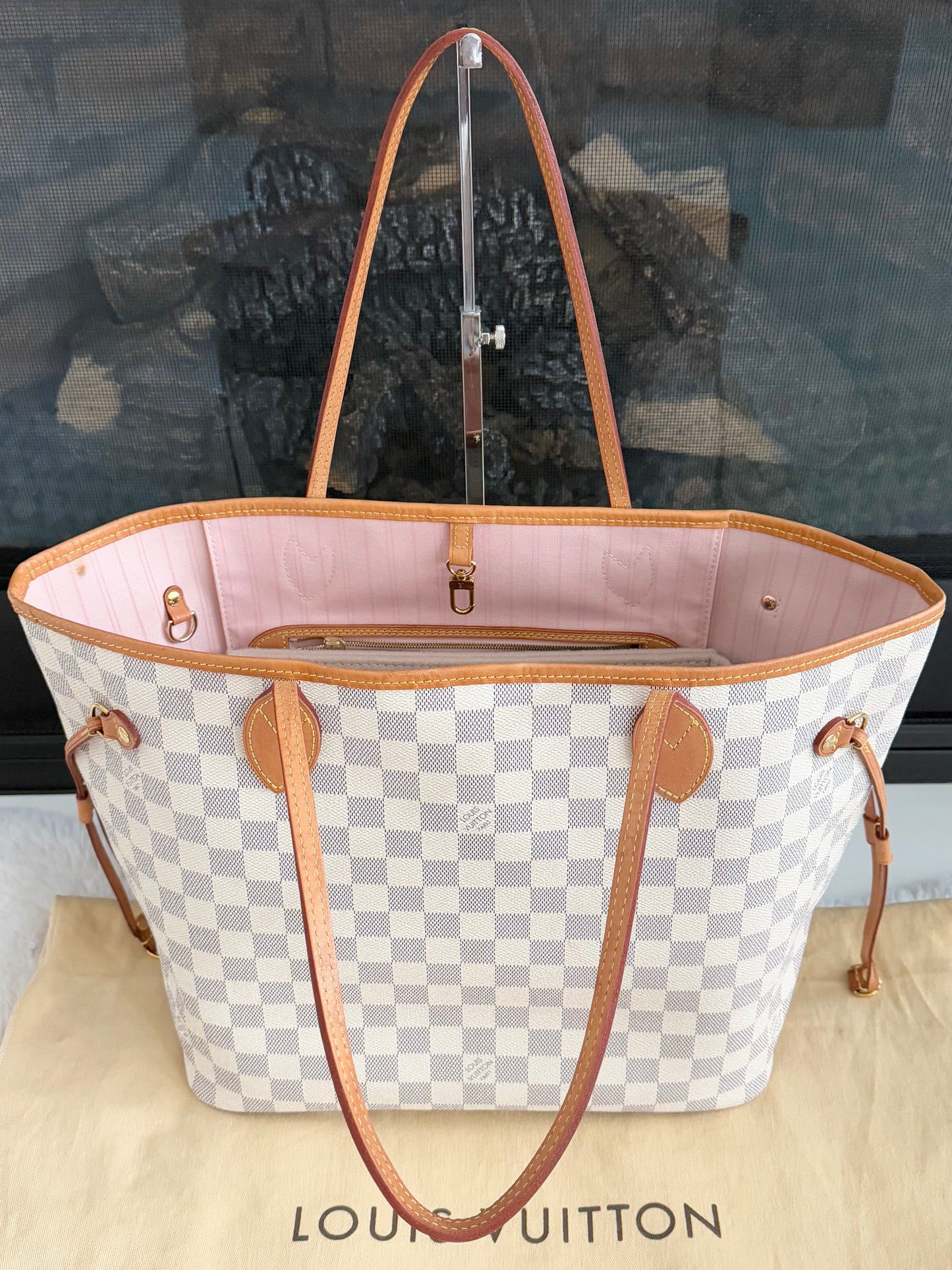 Neverfull MM Azur in Rose Ballerine with Dustbag -Year: 2018