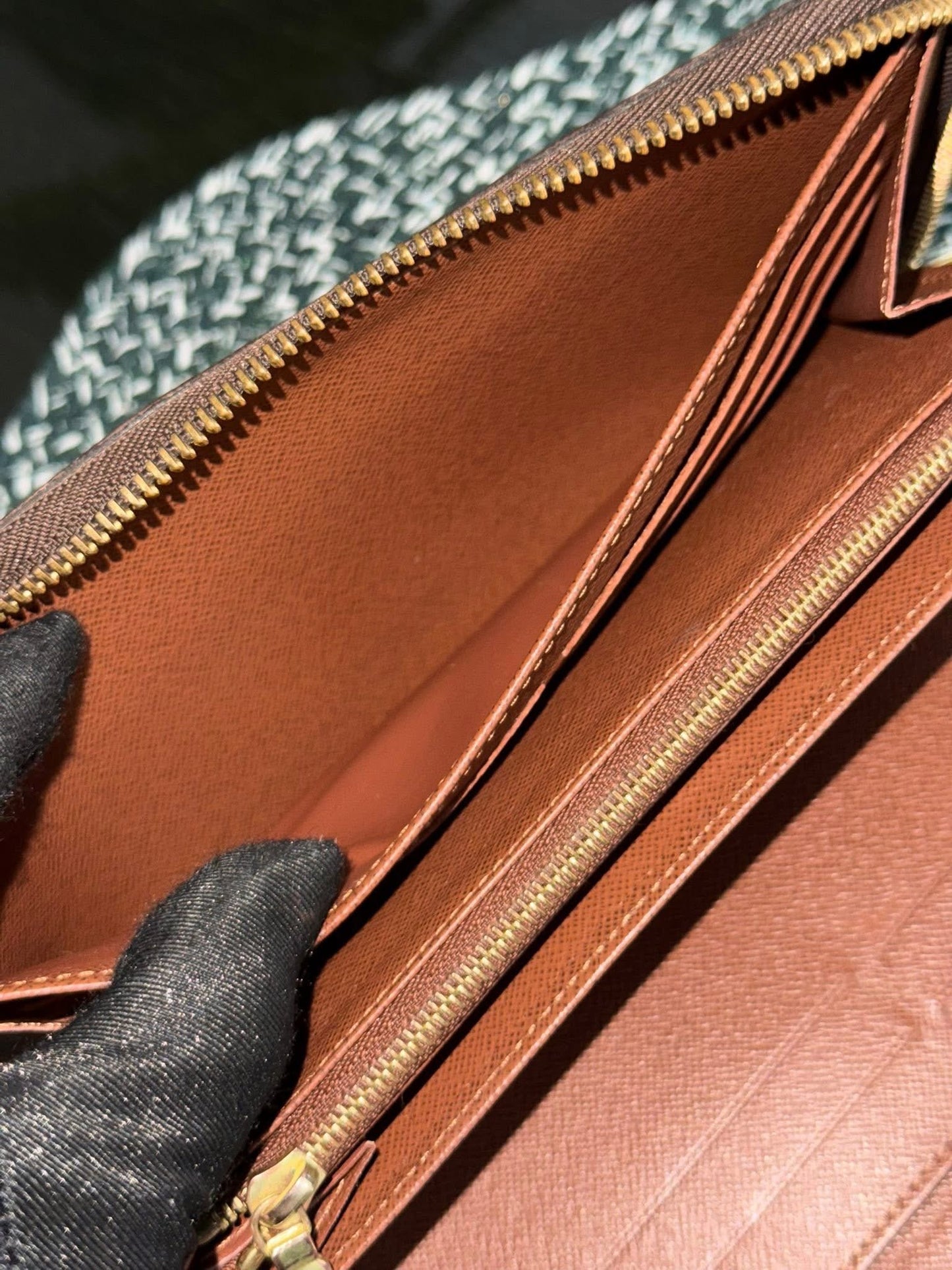 Monogram Zippy Wallet Organizer (Newer Model) 🗓️ Year: 2020