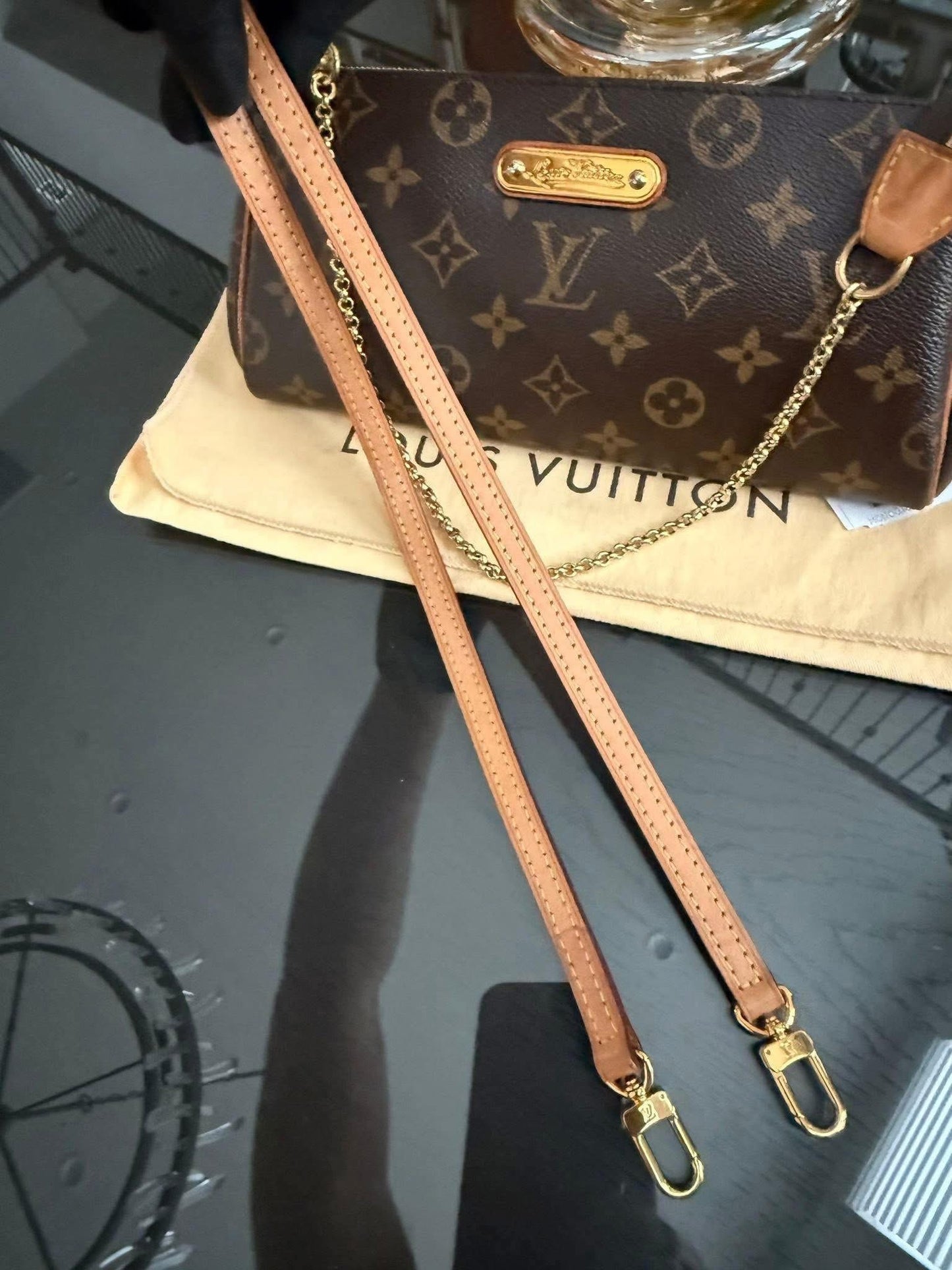 Eva Clutch in Monogram with Dustbag, Box and Paper bag 🗓️ Year: 2014